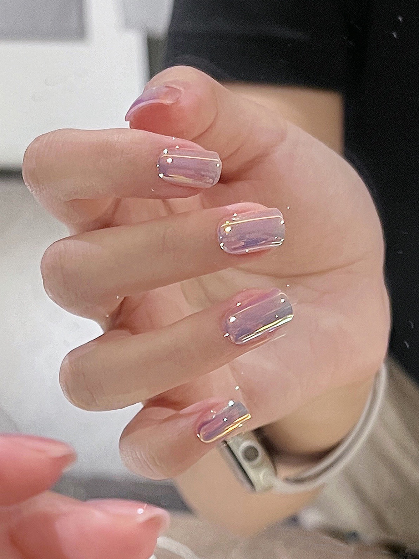 24 pcs Aurora Chrome Gel Manicure