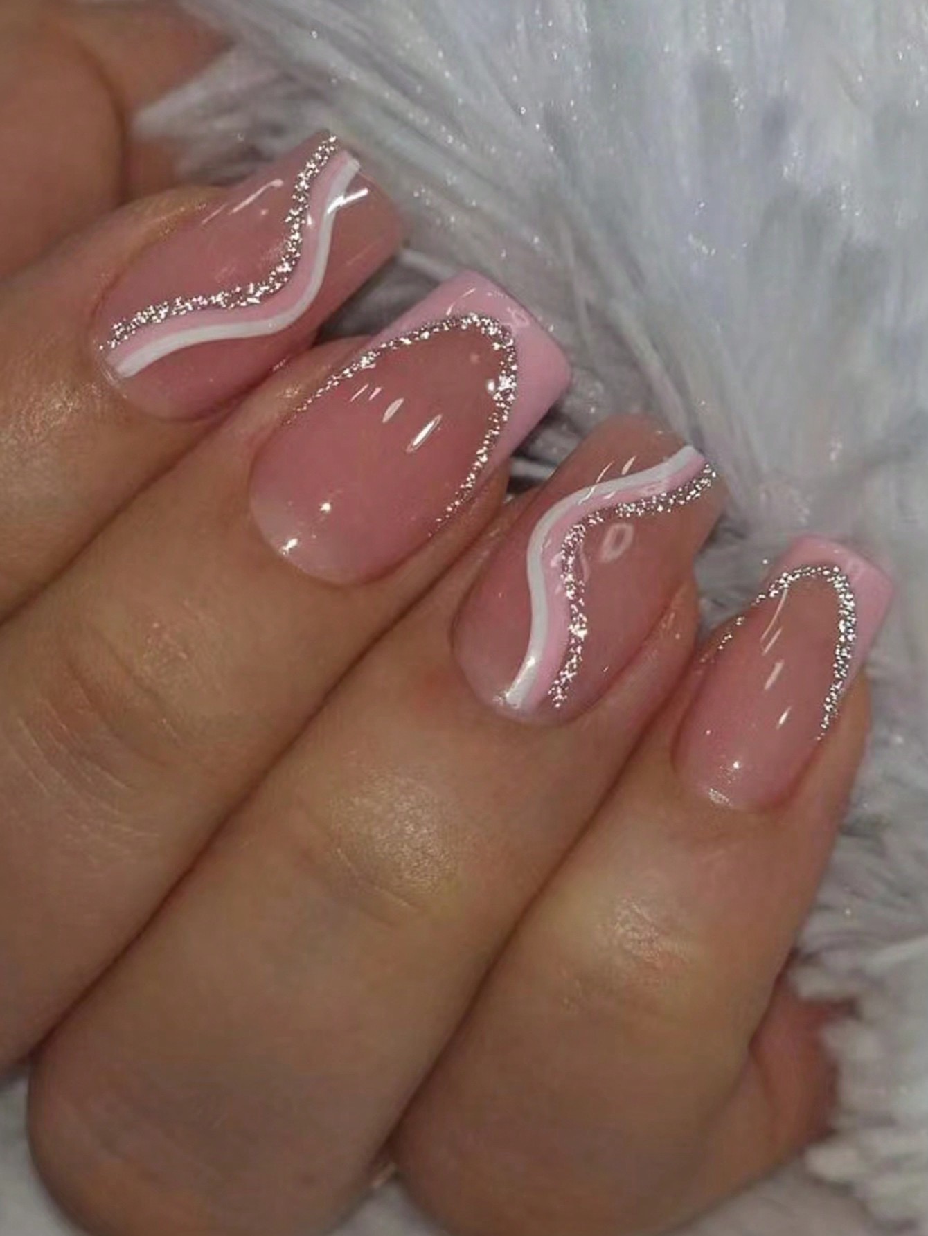24 pcs Elegant Pink Glitter Nail Art