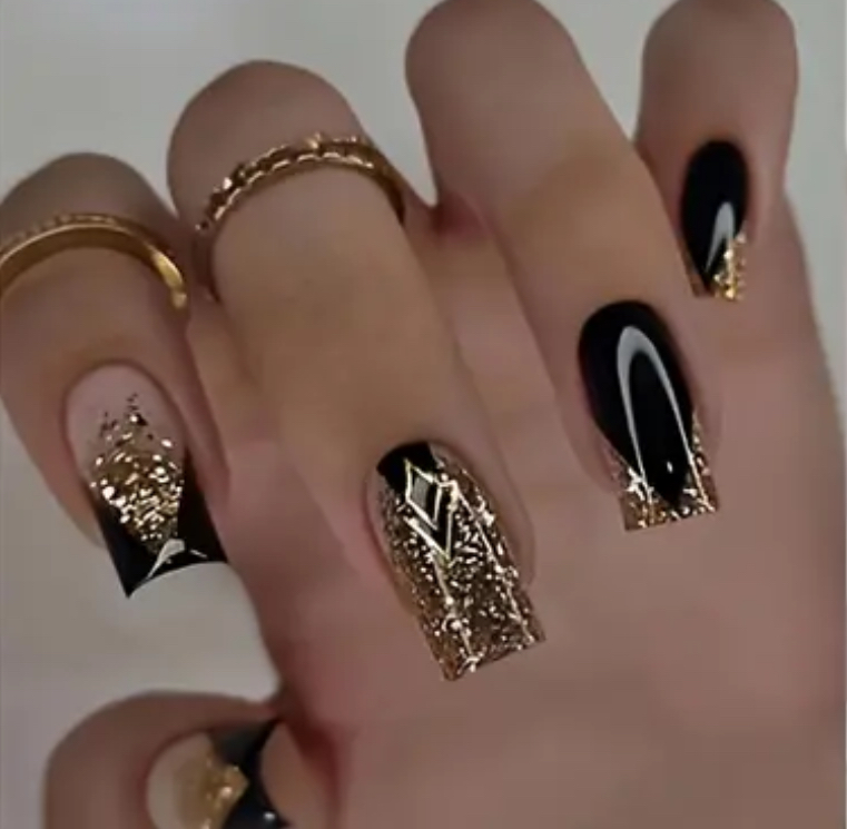 24 pcs Luxury Black and Gold Nail Art