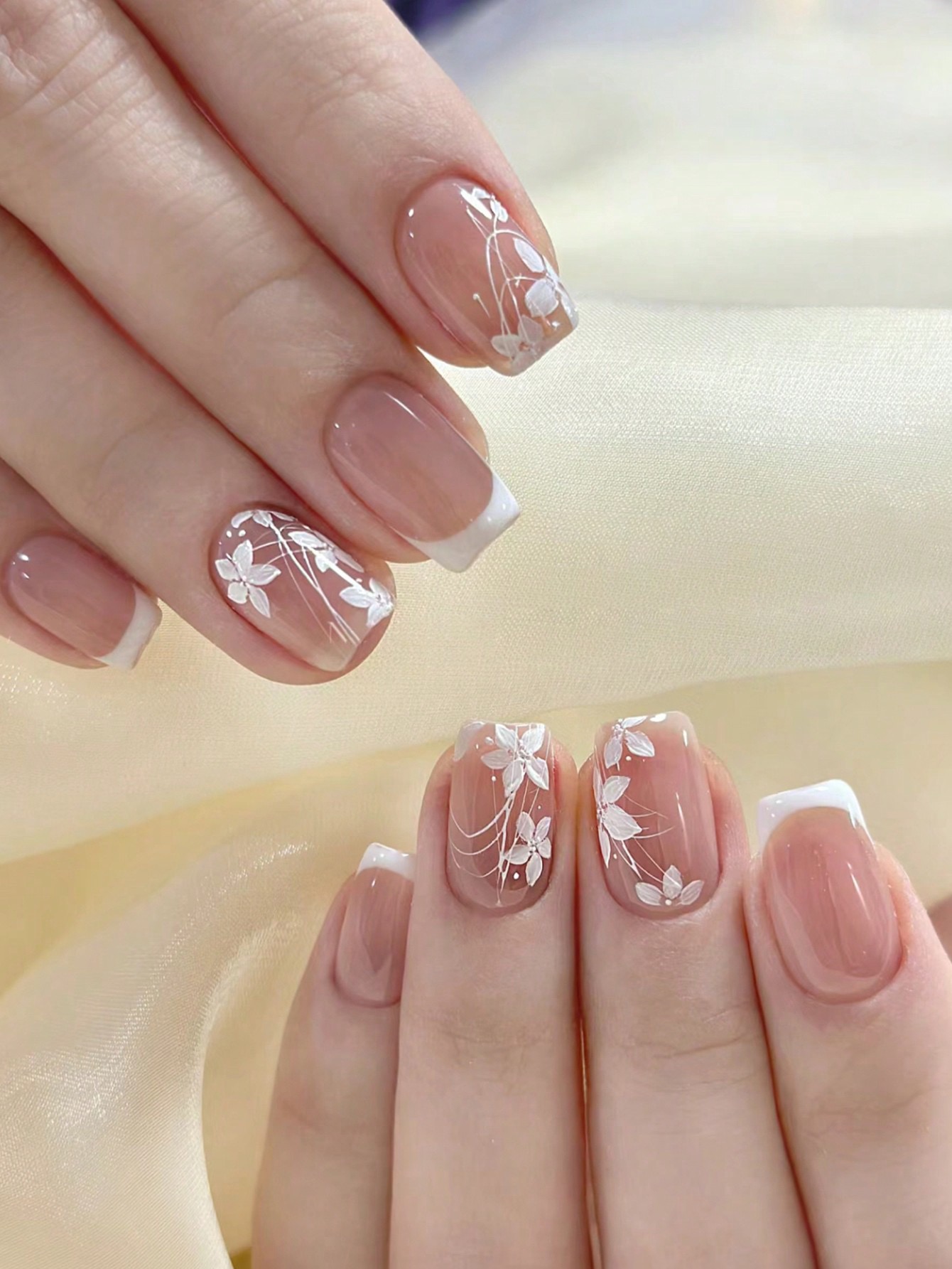 24 pcs Flower French Manicure