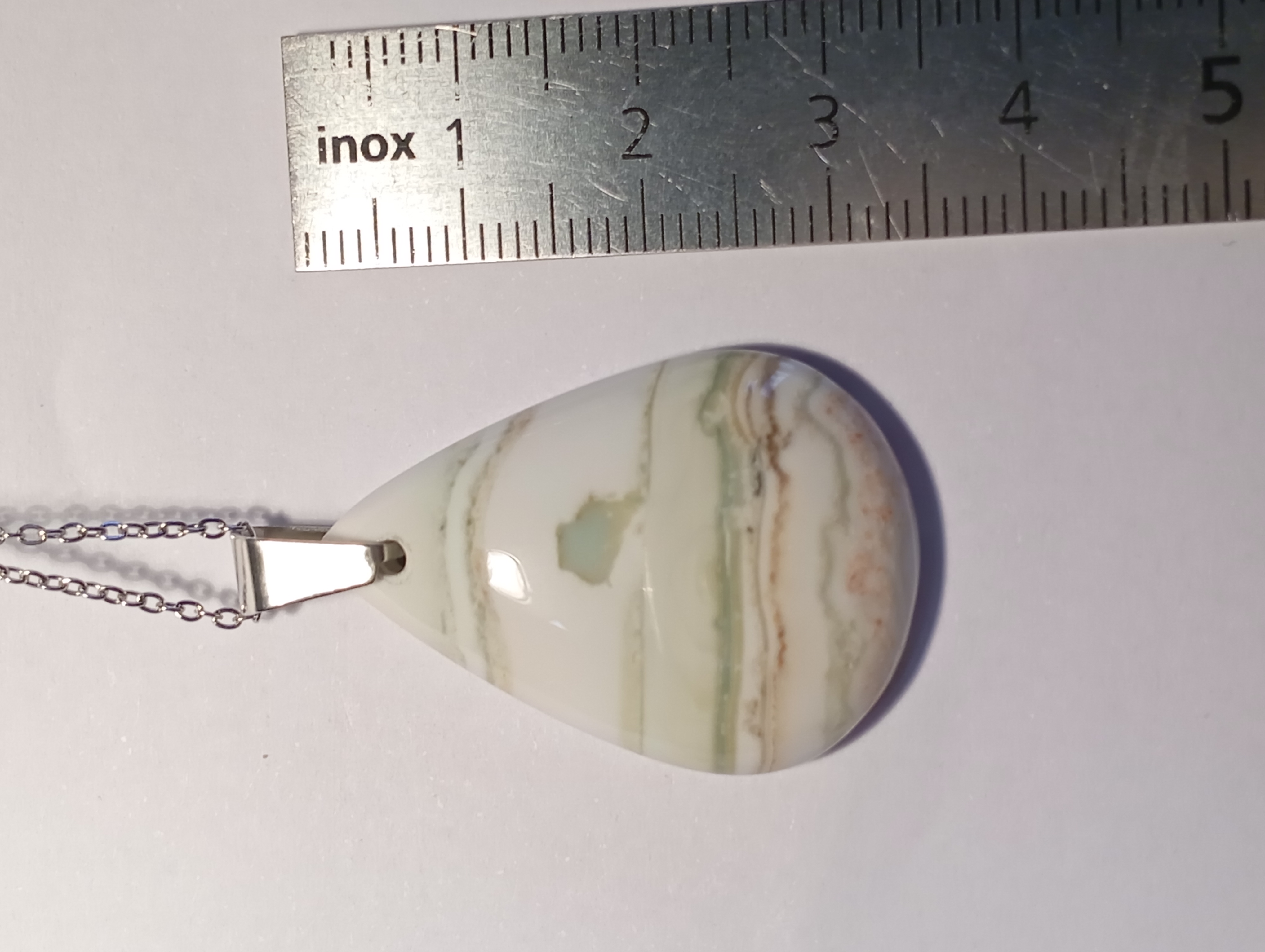 Calcédoine de saturne