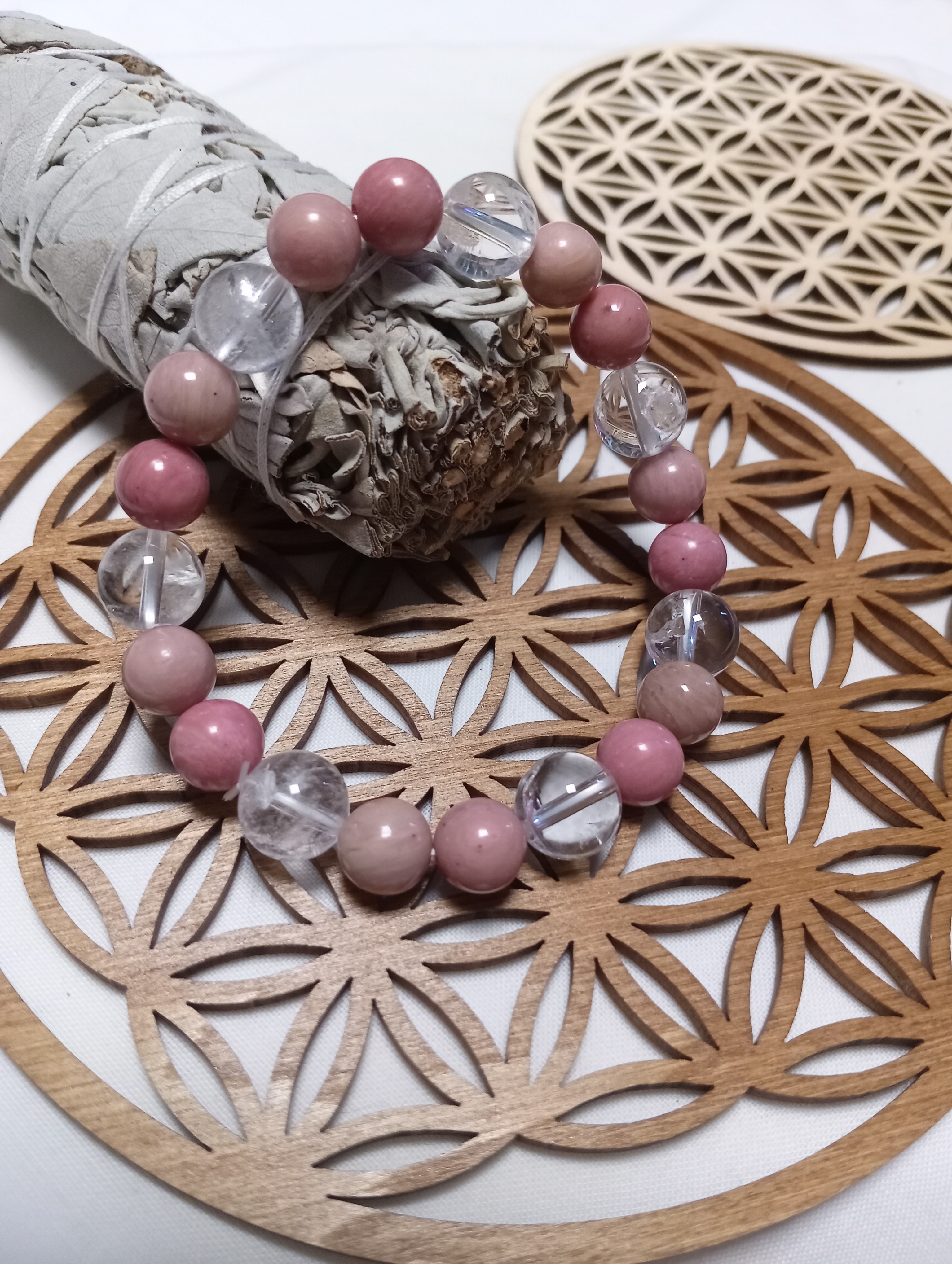 Bracelet en rhodonite 8mm et cristal de roche 10mm