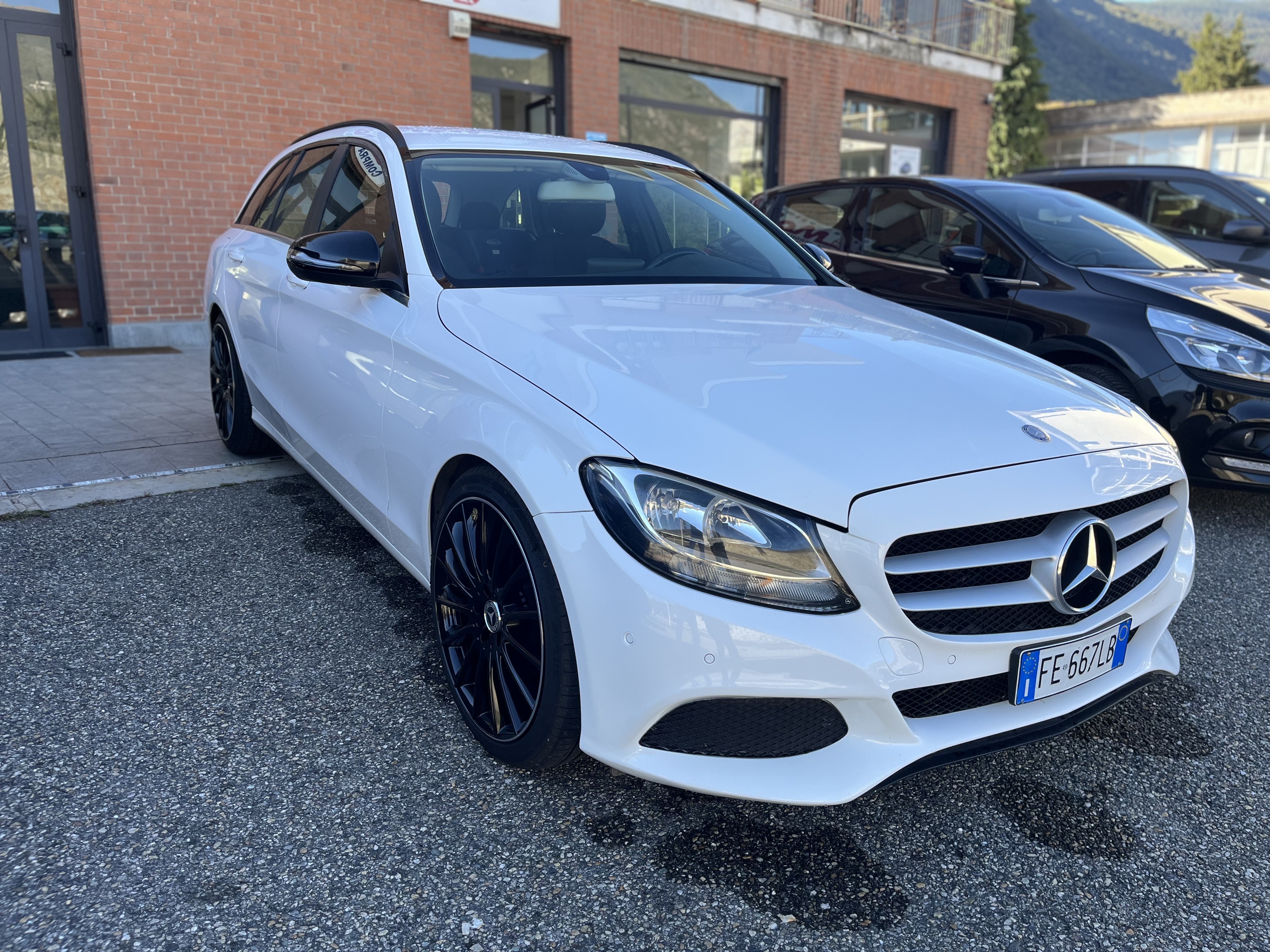 MERCEDES - BENZ C 200 D