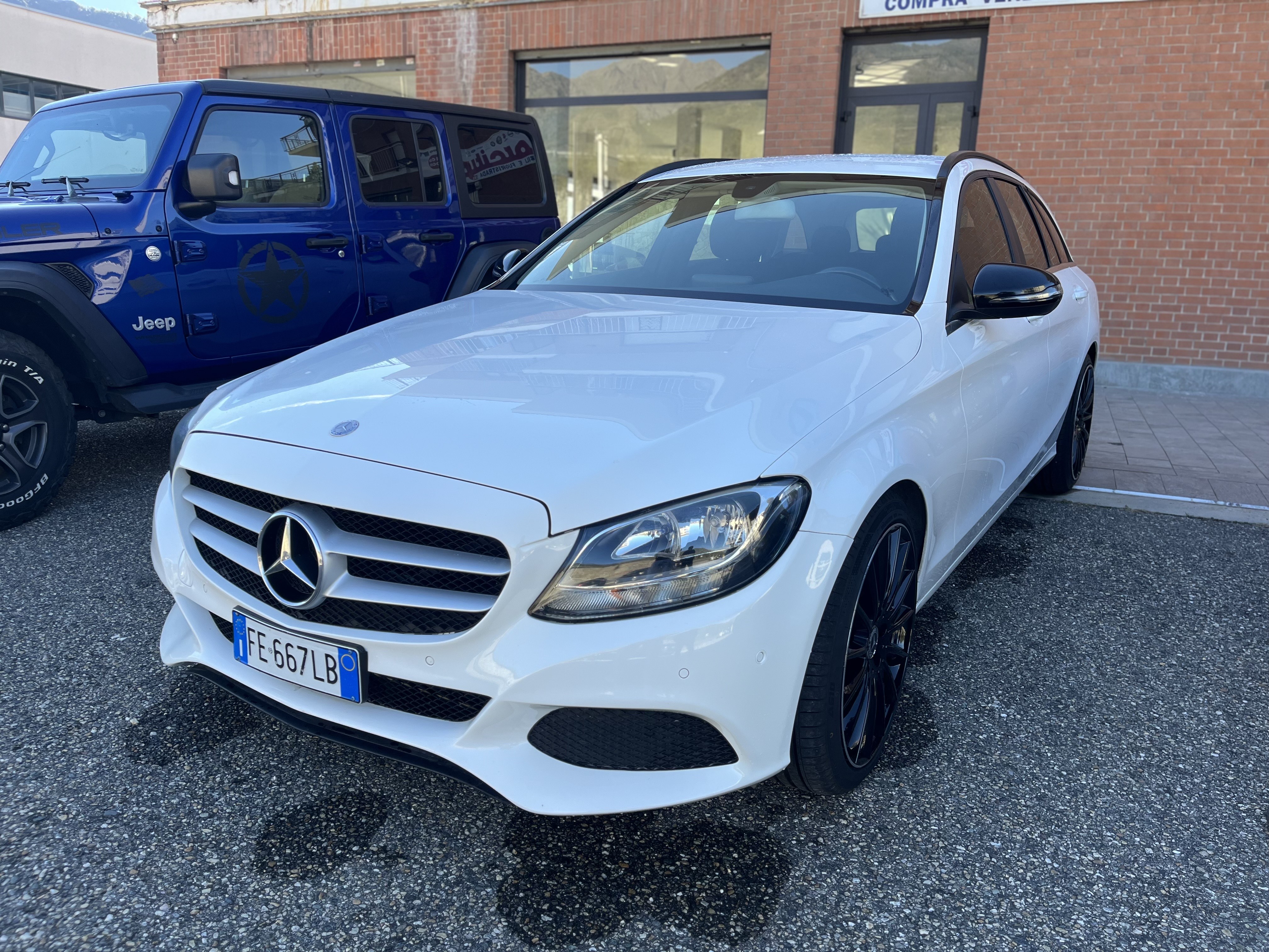 MERCEDES - BENZ C 200 D