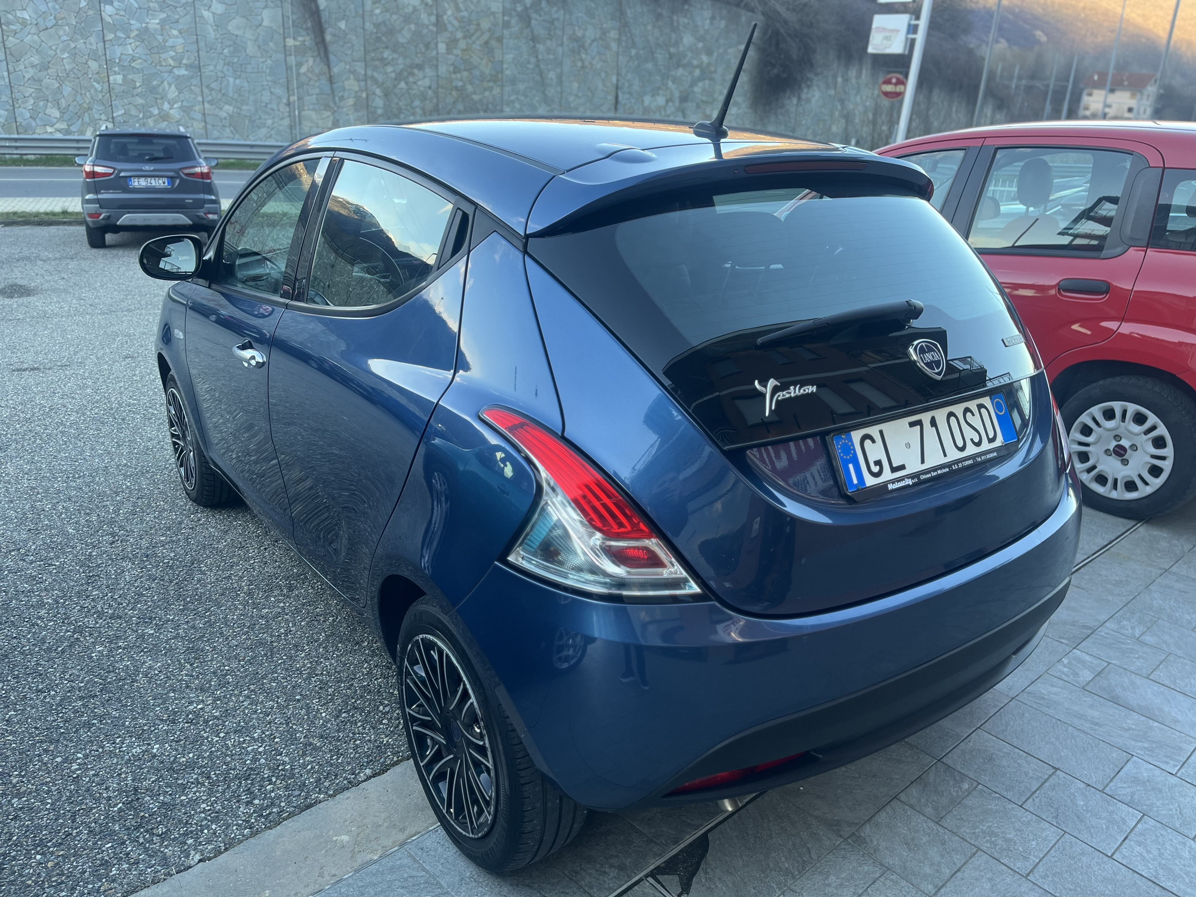 LANCIA YPSILON HYBRID 1.0 BENZINA