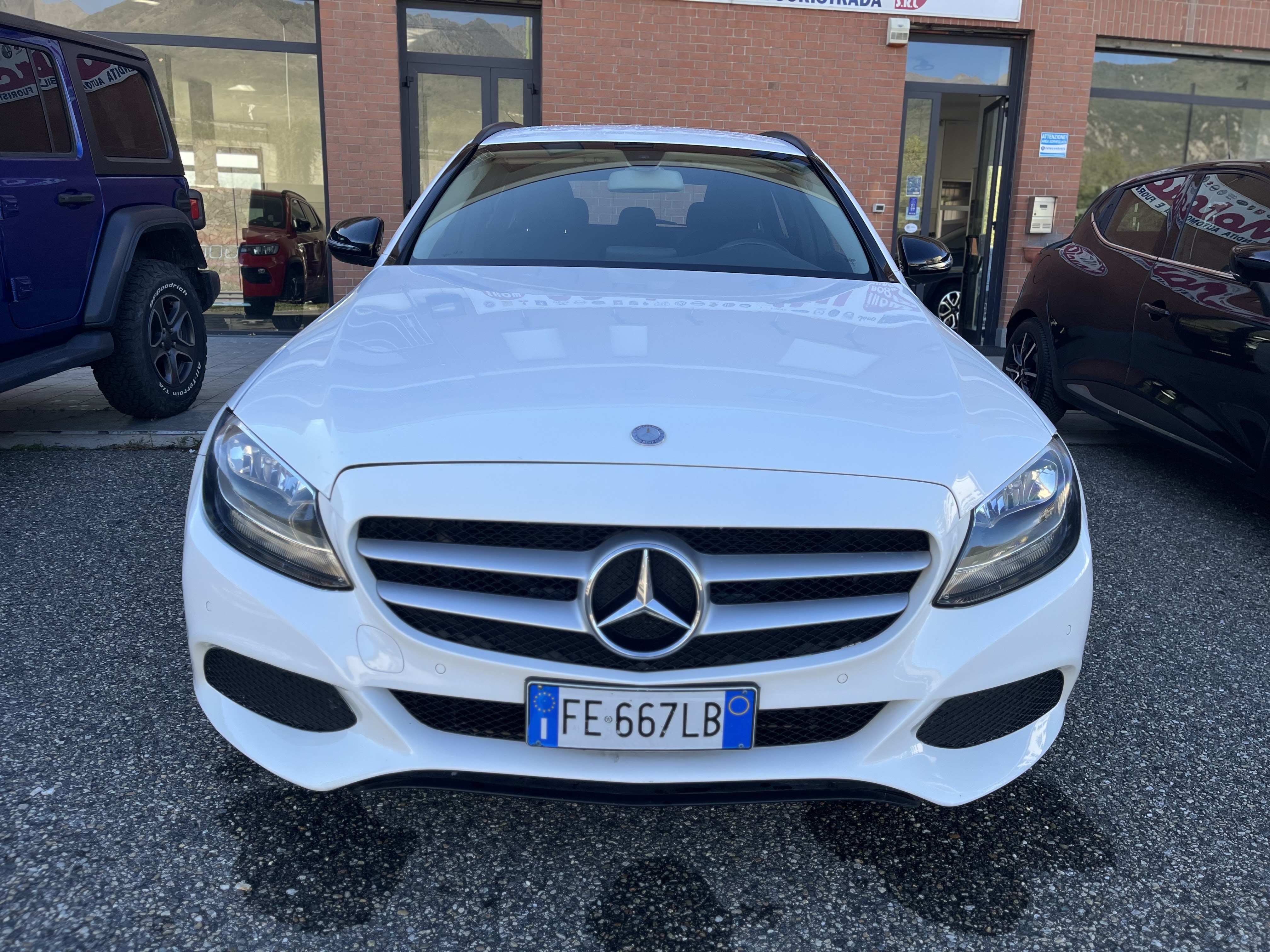 MERCEDES - BENZ C 200 D