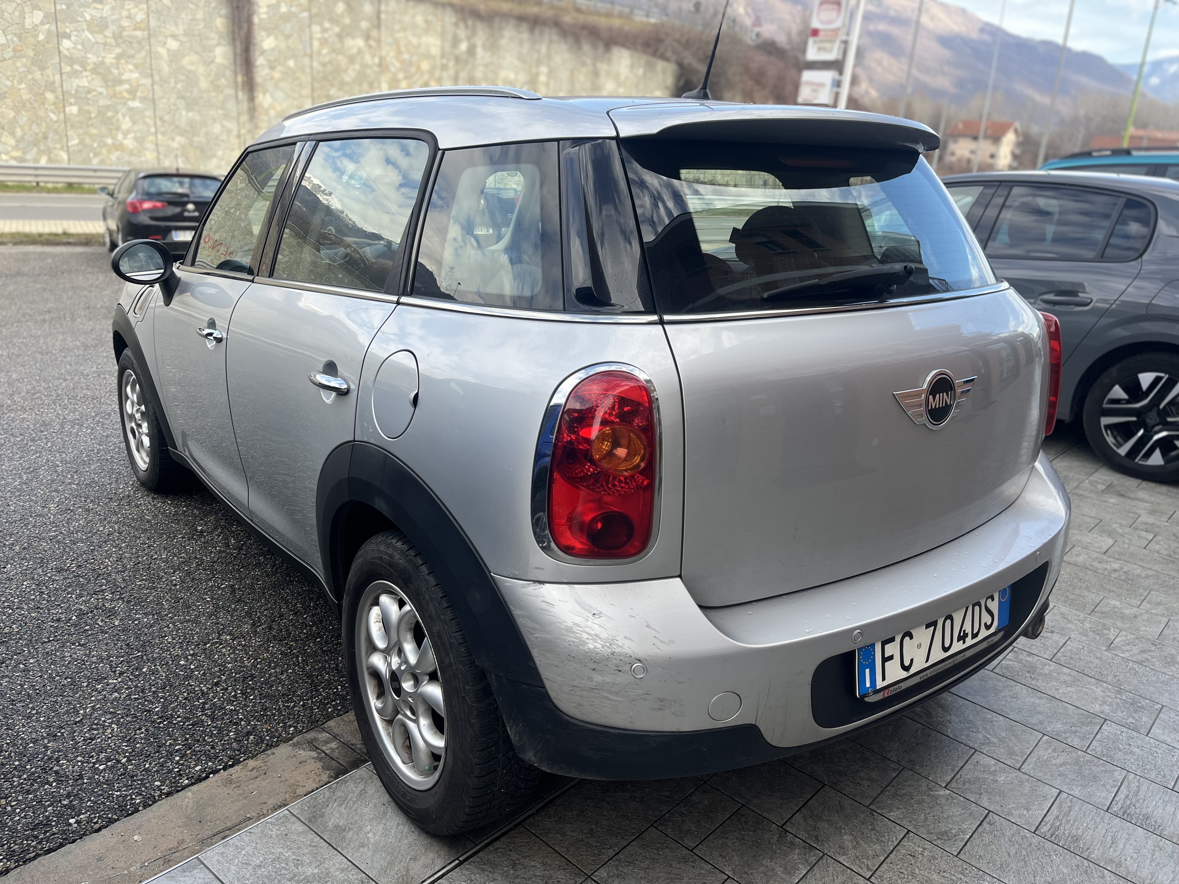 MINI COUNTRYMAN ONE D 
