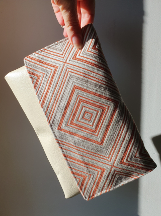 pochette plate géométrie
