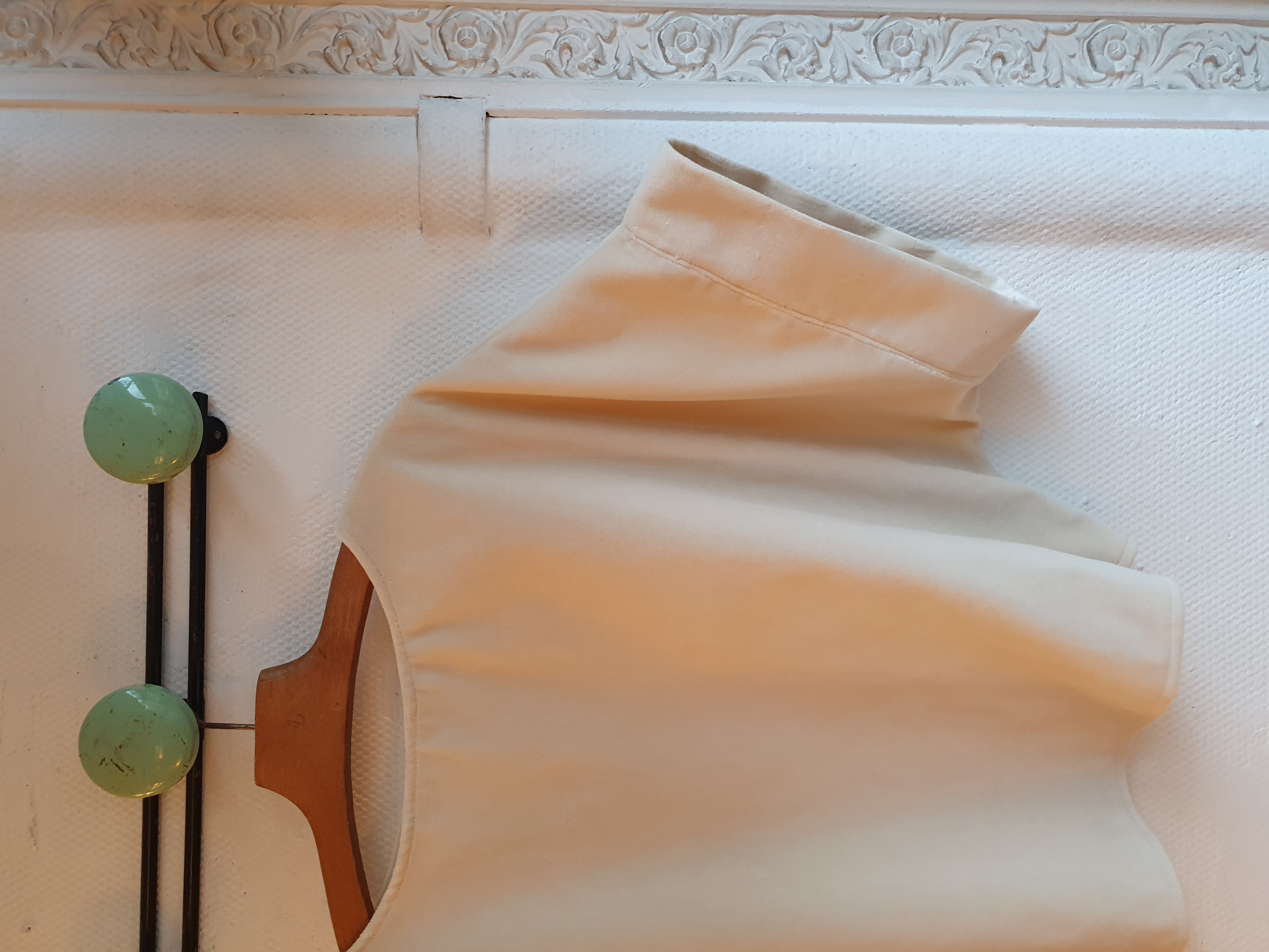 pull manches courtes velours blanc cassé