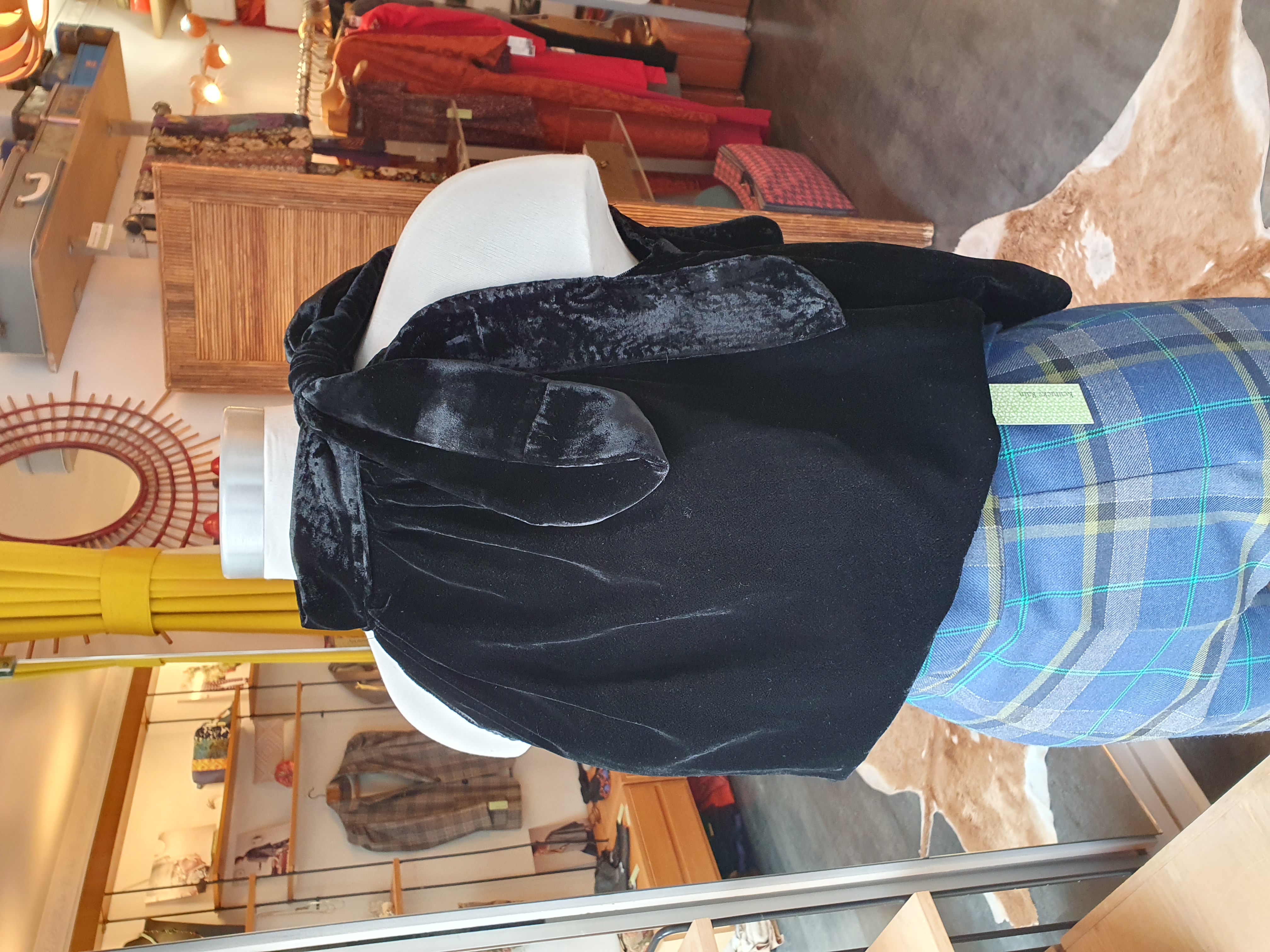 top lavallière velours noir