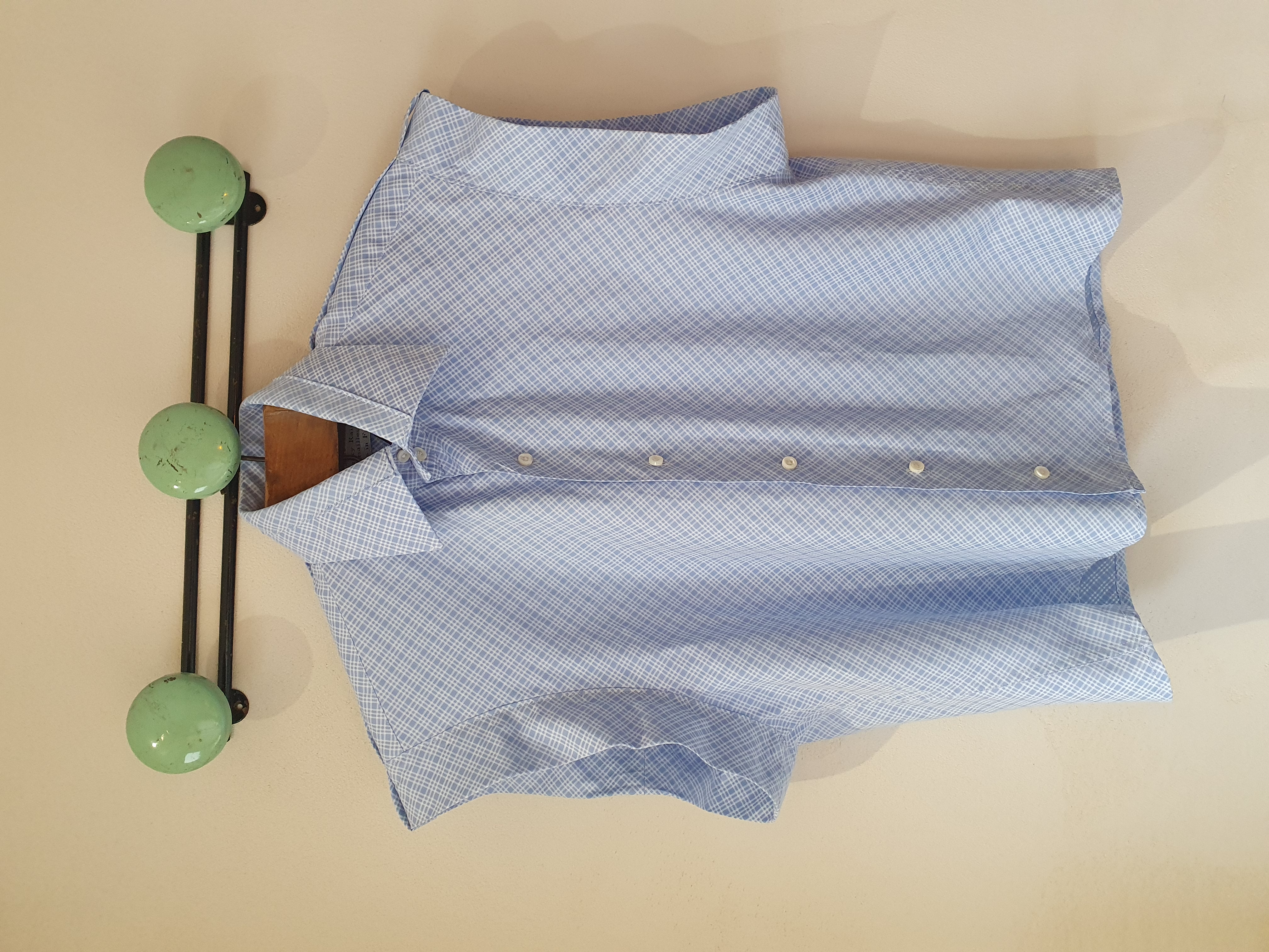 chemise militante carreaux