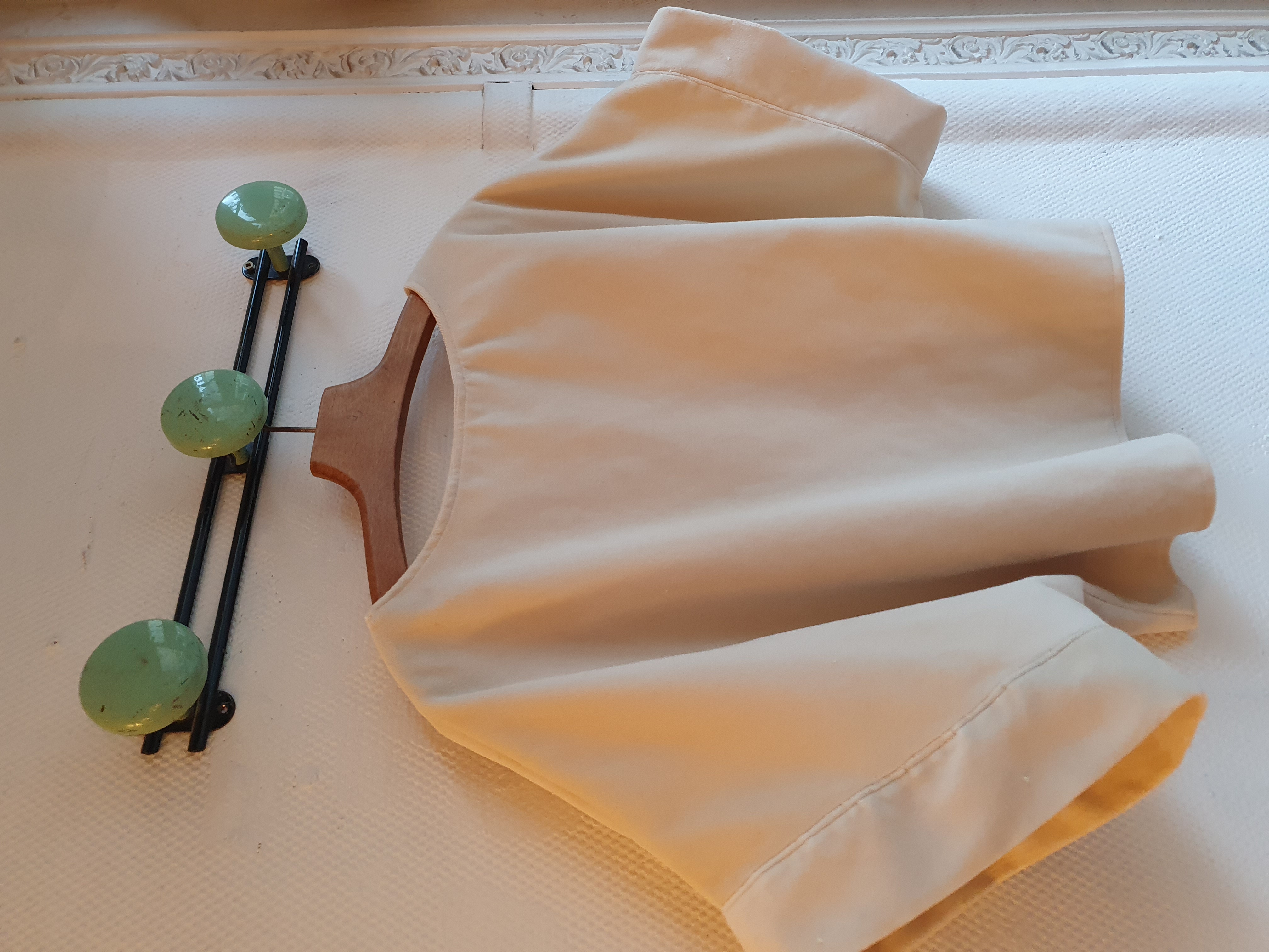 pull manches courtes velours blanc cassé