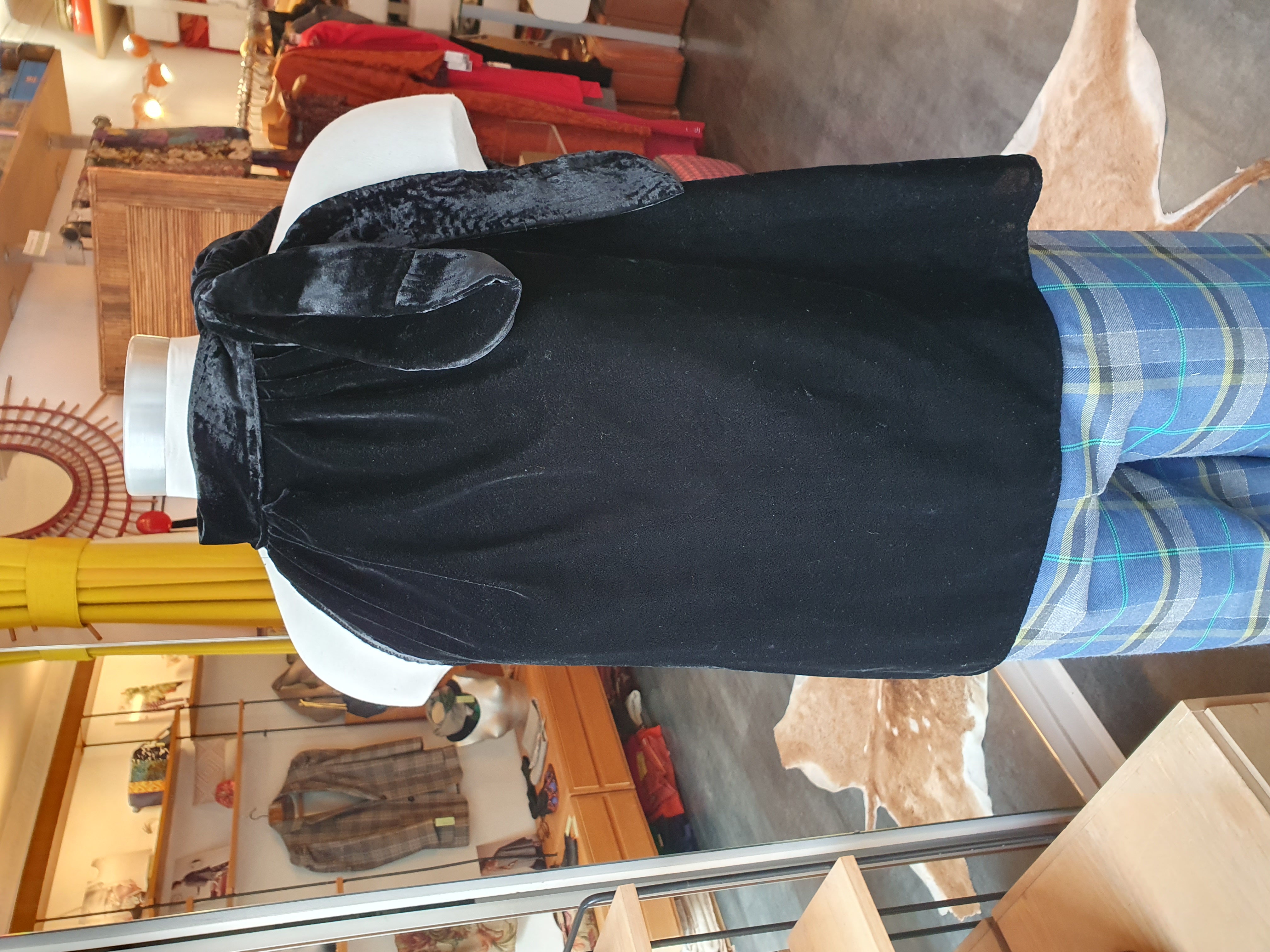 top lavallière velours noir