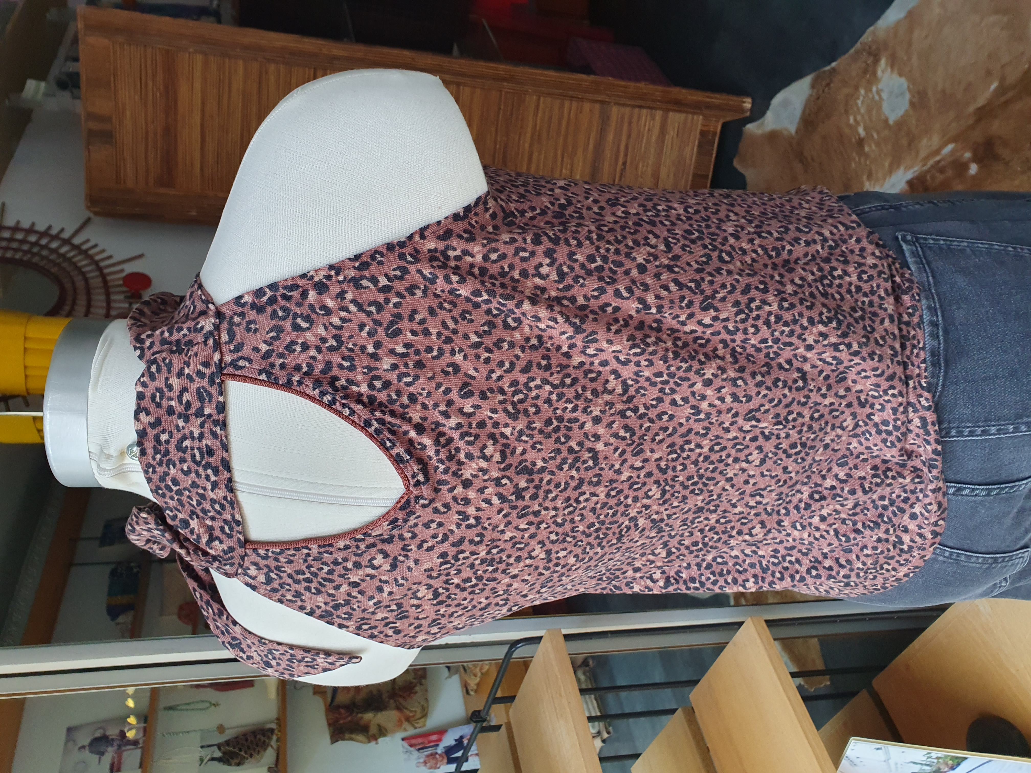 top lavallière léopard