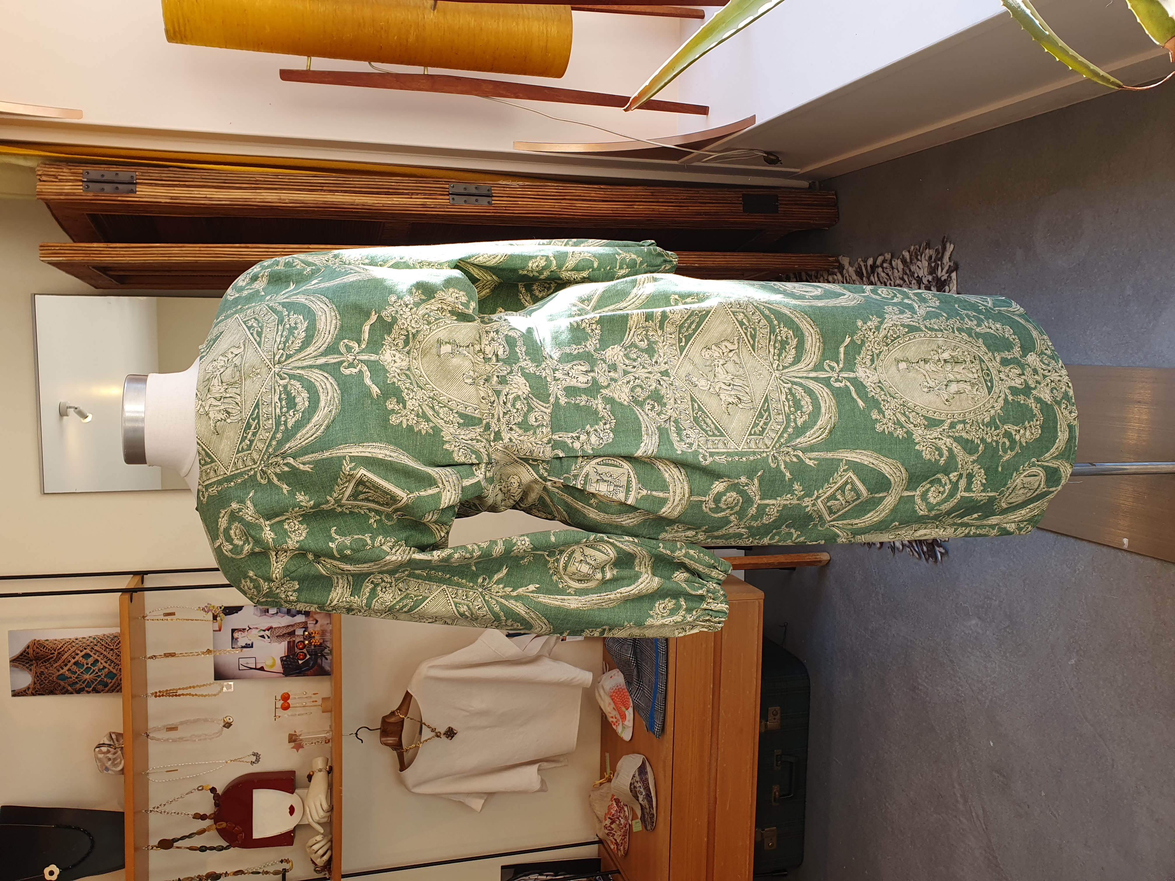 Robe tapisserie fine