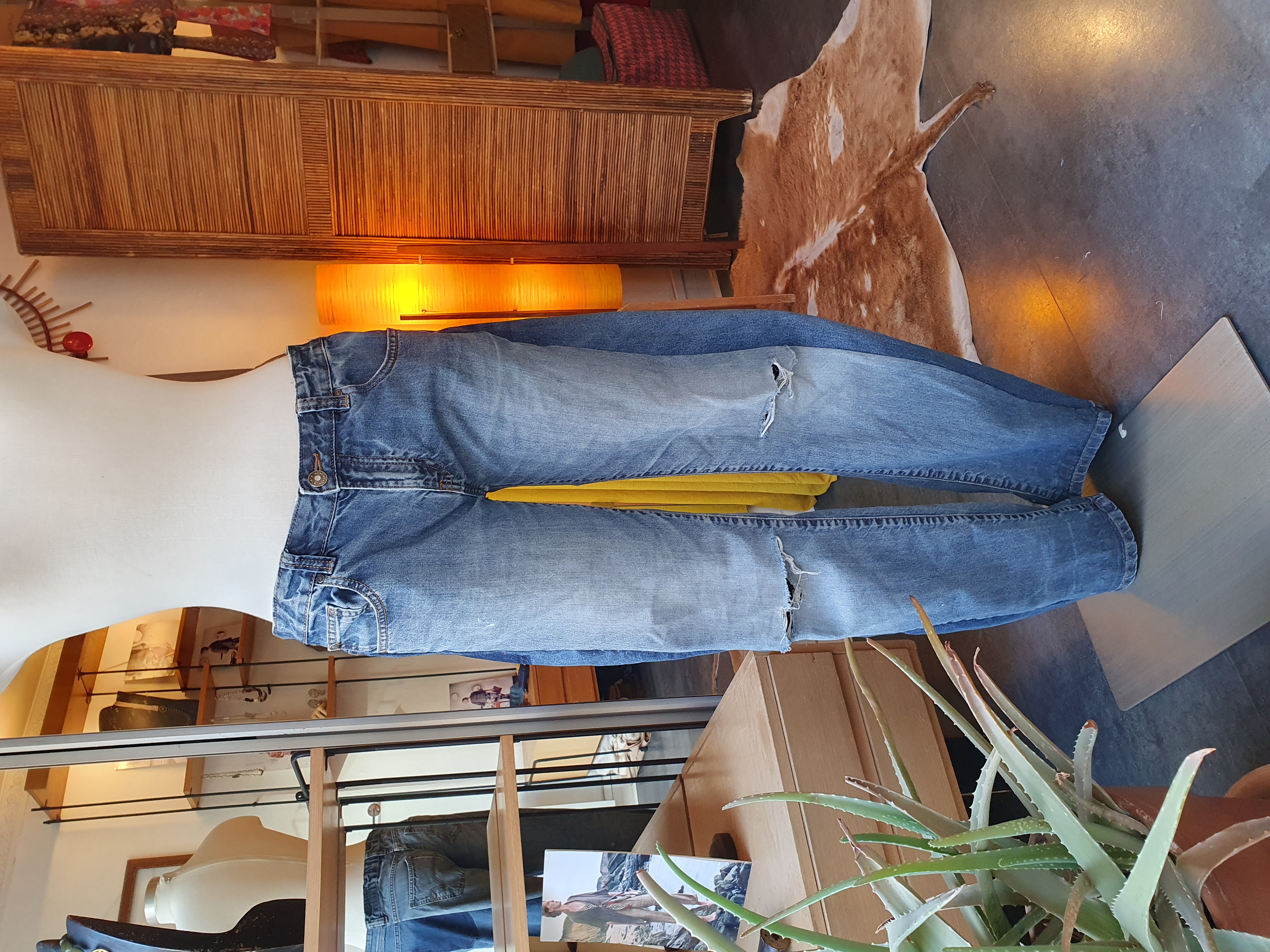 barrel jean déchiré