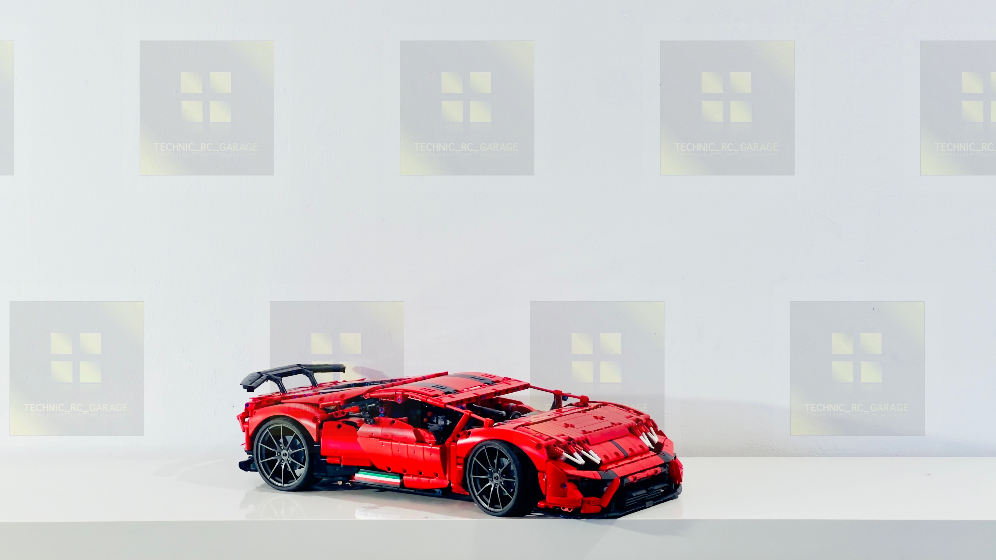 1:8-RC Lamborghini Huracan Performante LP-640