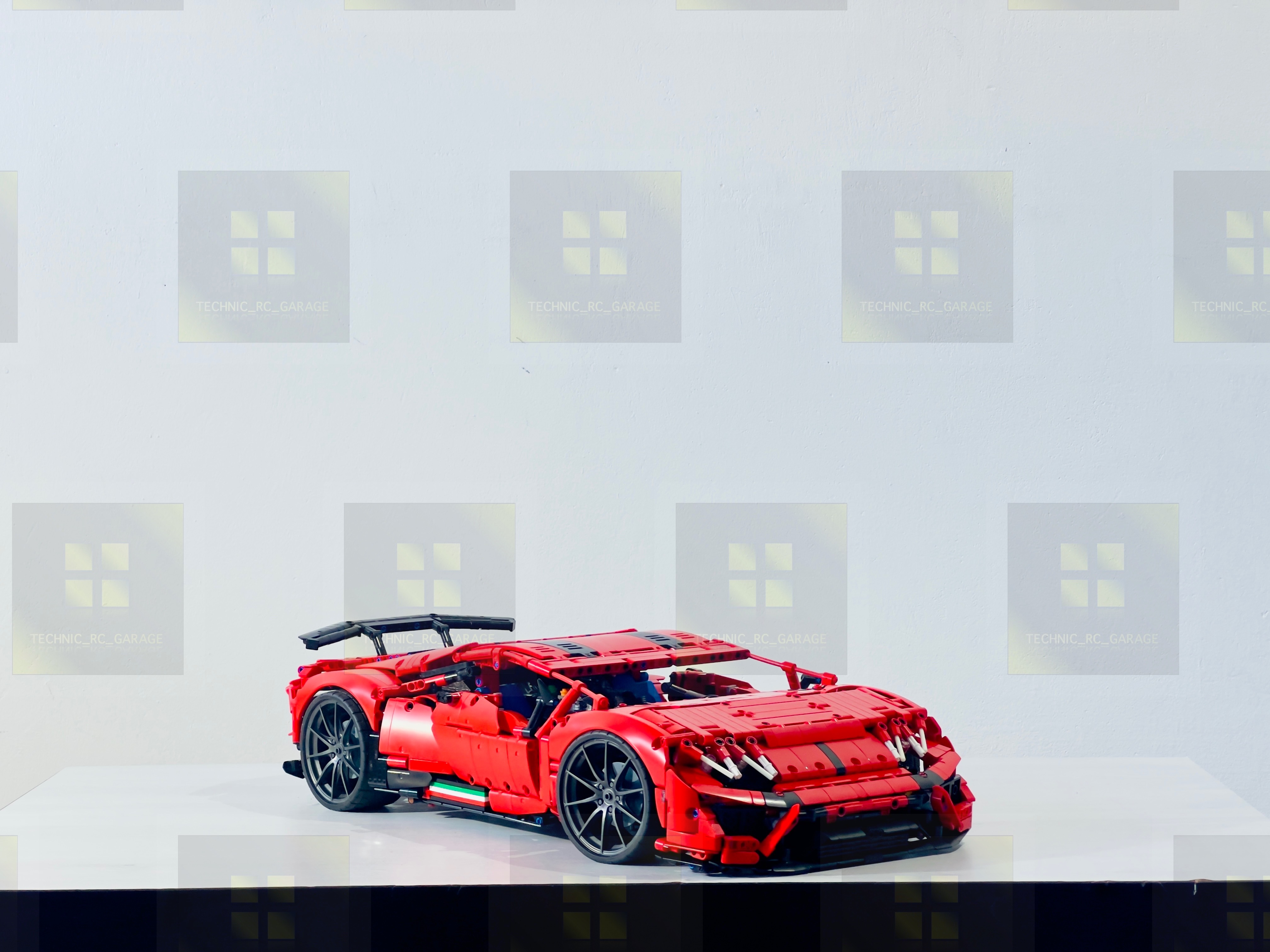 1:8-RC Lamborghini Huracan Performante LP-640