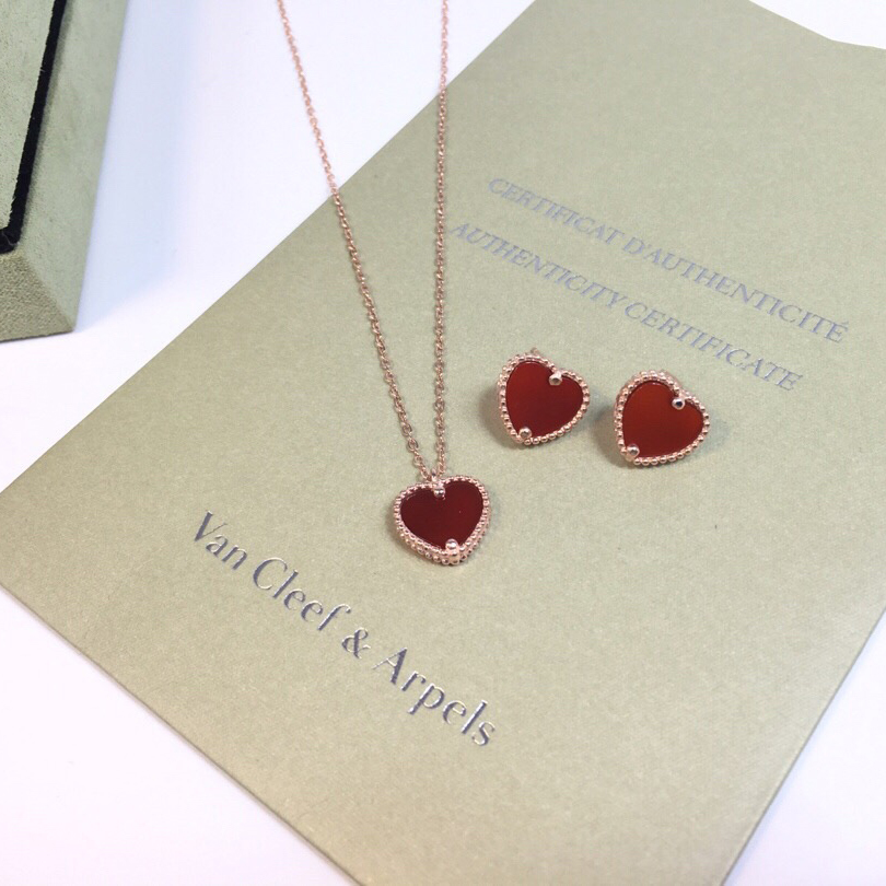 VVCA Necklaces Good Quality