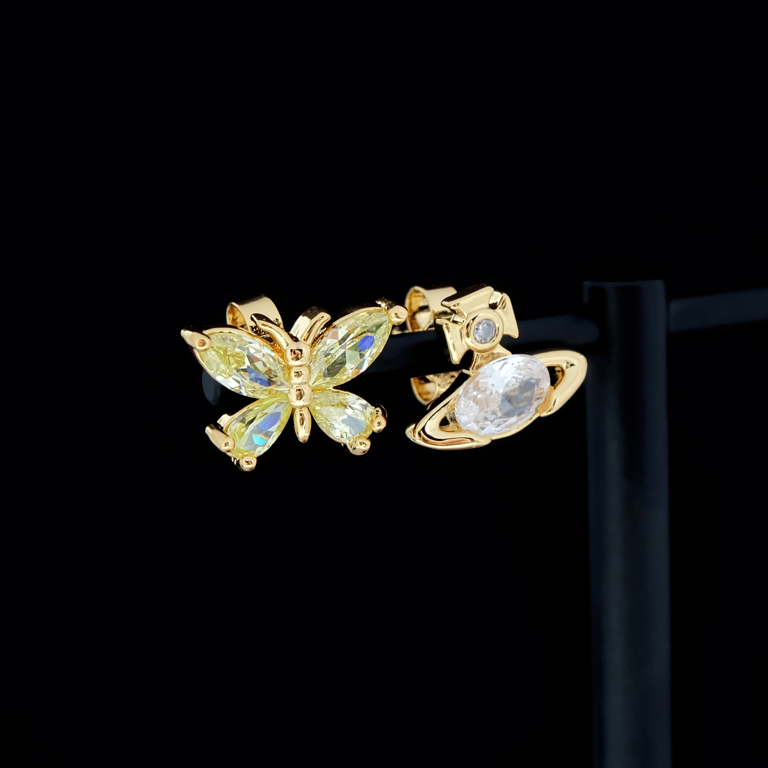VW Earrings Best Quality