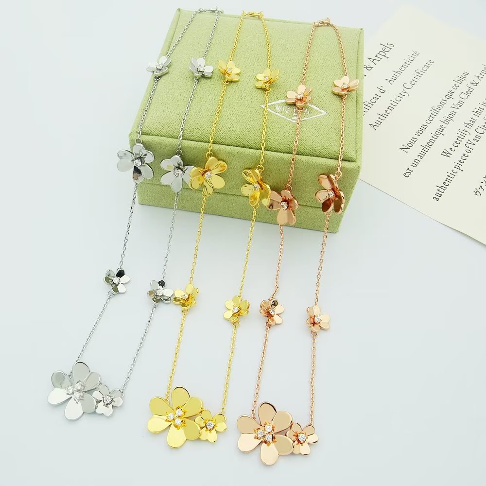 VVCA Necklaces Good Quality