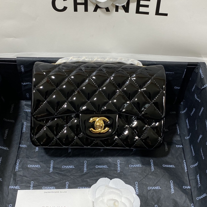 CC Bags Classic Quilted Shoulder Best 20cm