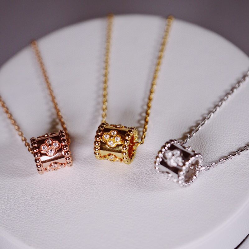 VVCA Necklaces Good Quality