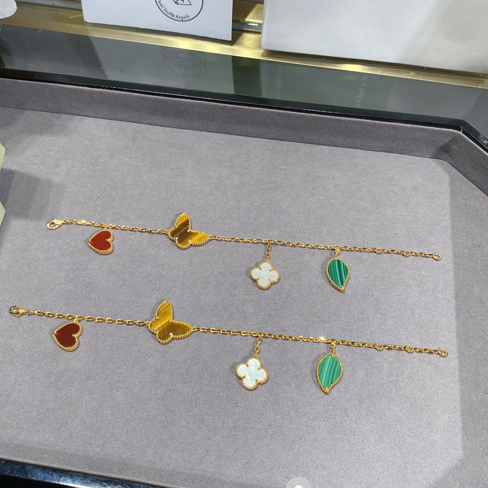 VVCA Bracelets Good Quality