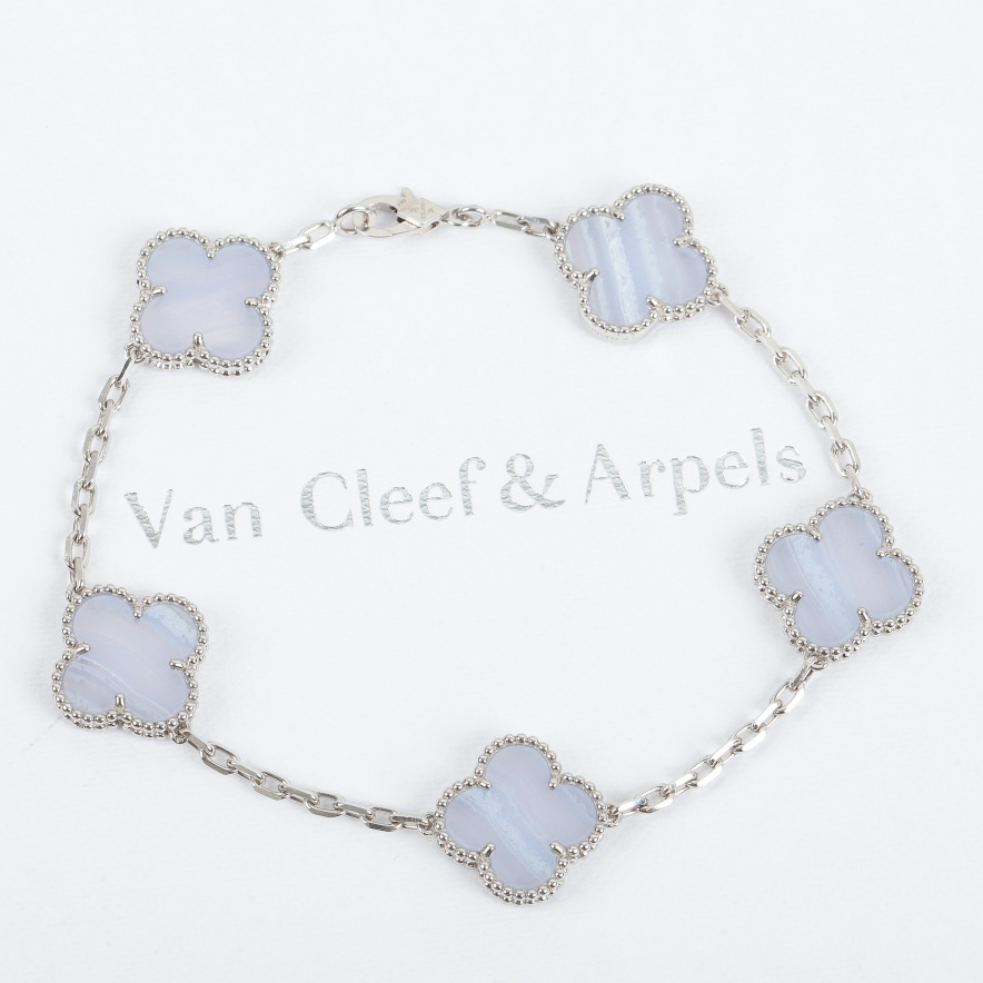 VVCA Bracelets Good Quality