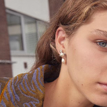 VW Earrings Best Quality