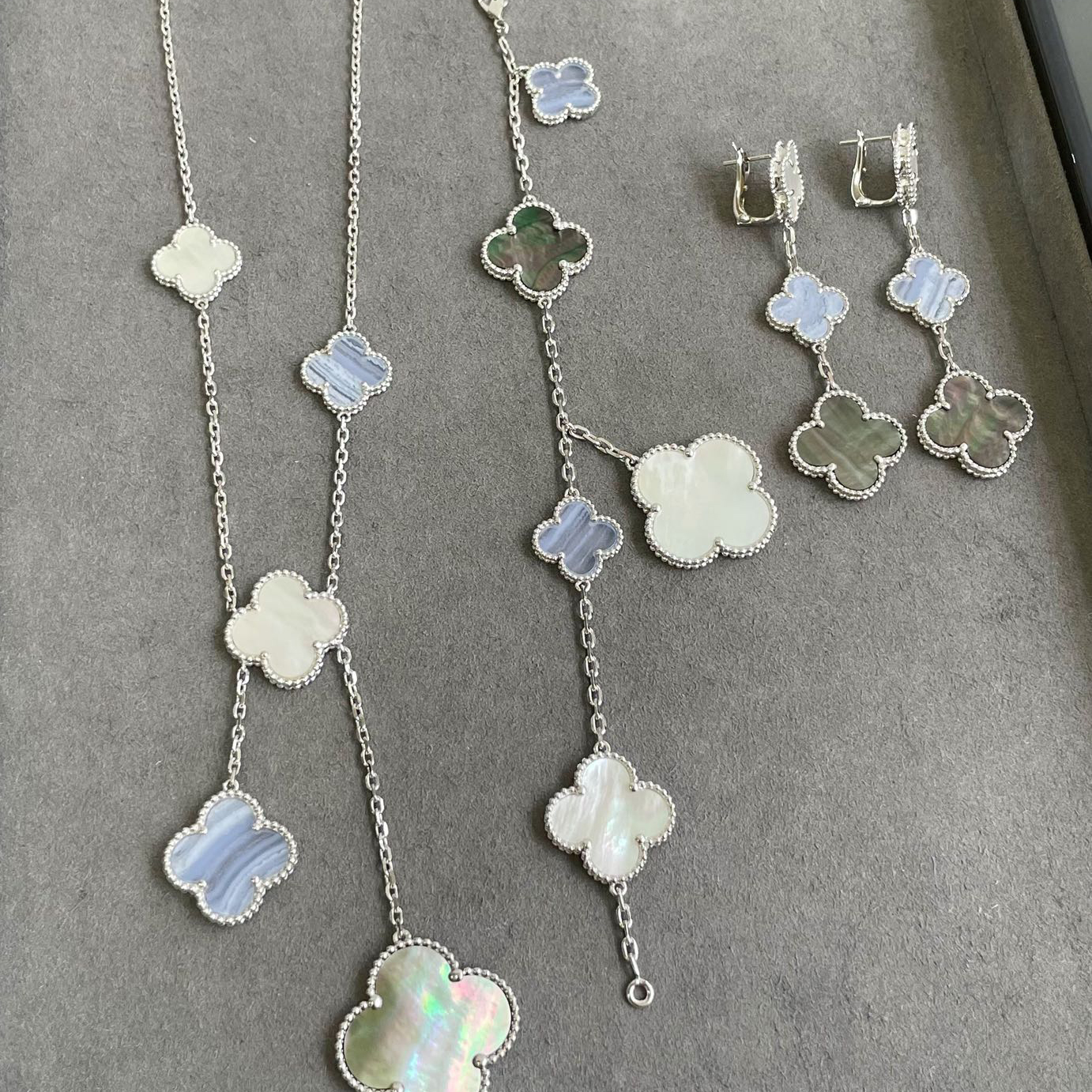 VVCA Bracelets Good Quality