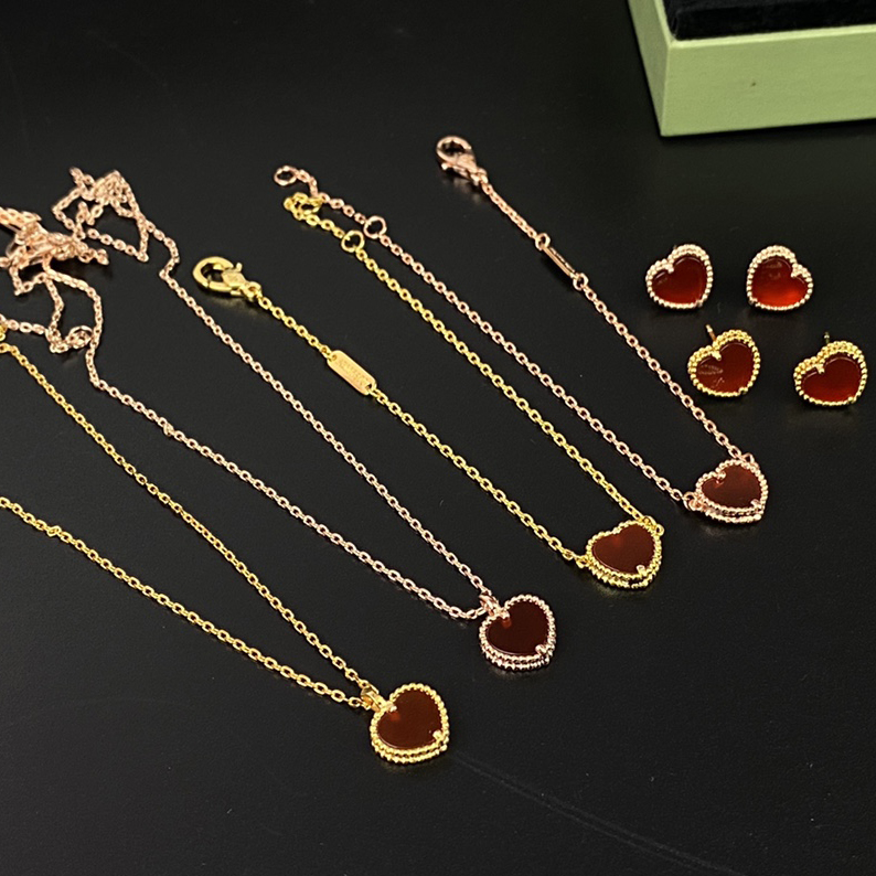 VVCA Bracelets Good Quality