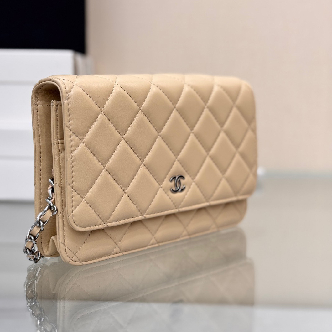 CC Bags Best Lambskin Wallet on Chain 19cm