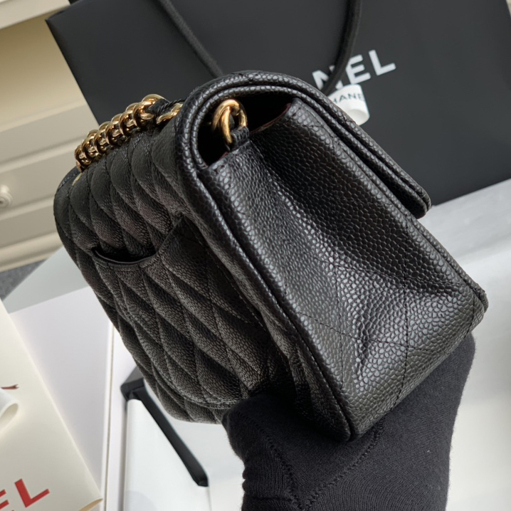 CC Bags Classic Quilted Shoulder Best 20cm