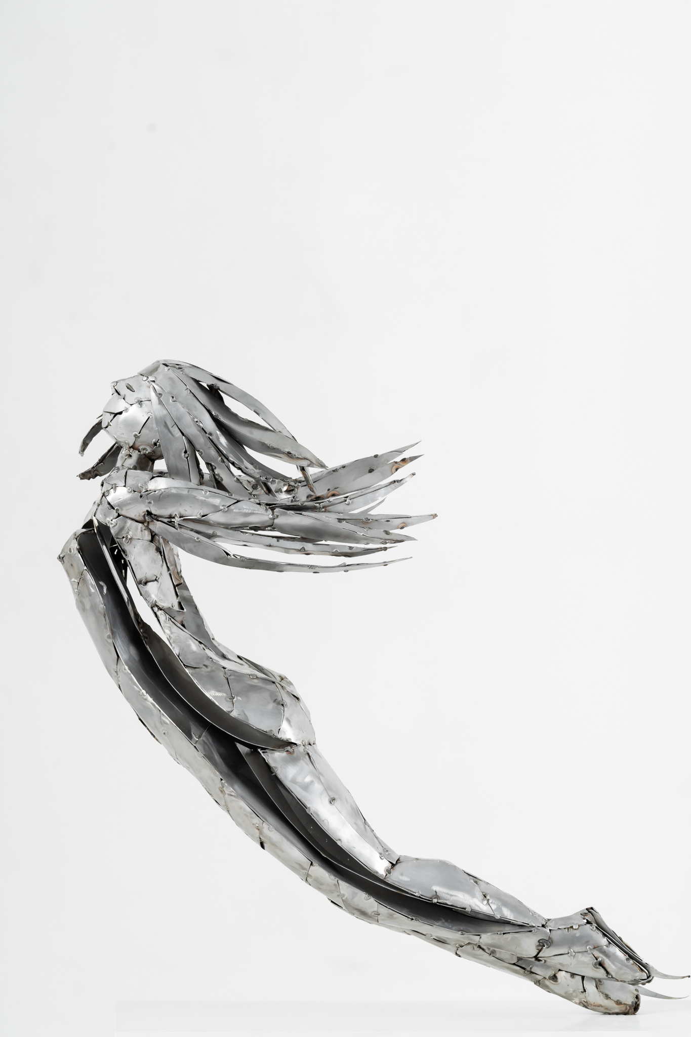 BRISA – Escultura Monumental en Acero Inoxidable | Sol Satori