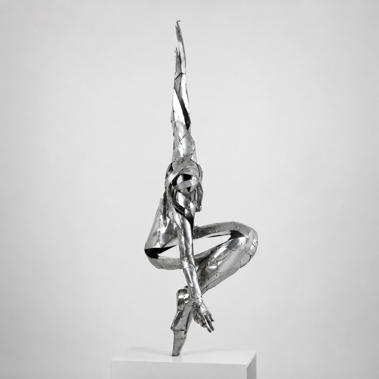 MERKABAH– Escultura Monumental en Acero Inoxidable | Sol Satori