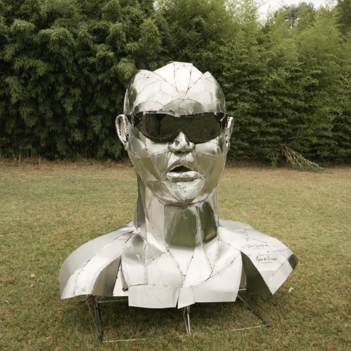 LUCA PRODAN- Escultura Homenaje | Sol Satori