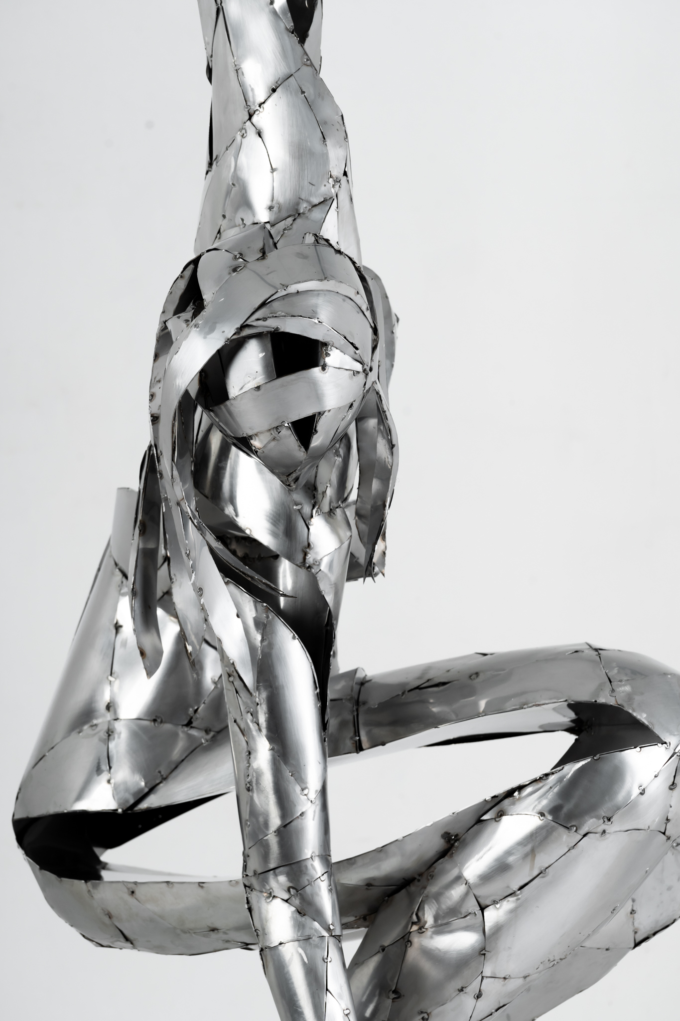 Merkabah – Escultura Monumental en Acero Inoxidable | Sol Satori
