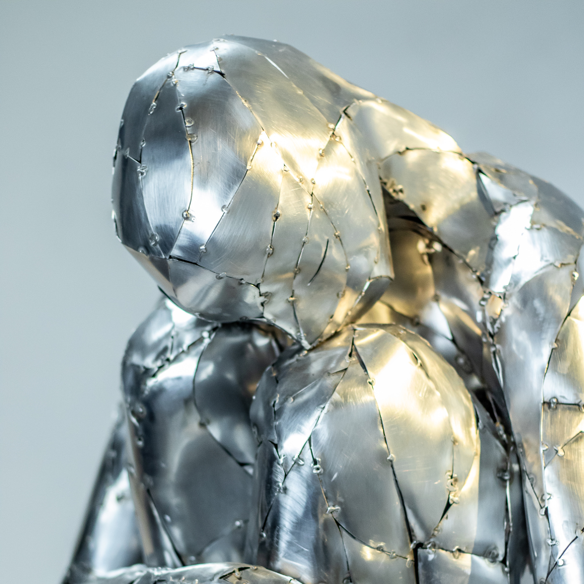 ALMA – Escultura en Acero Inoxidable Forjado en Frío | Sol Satori