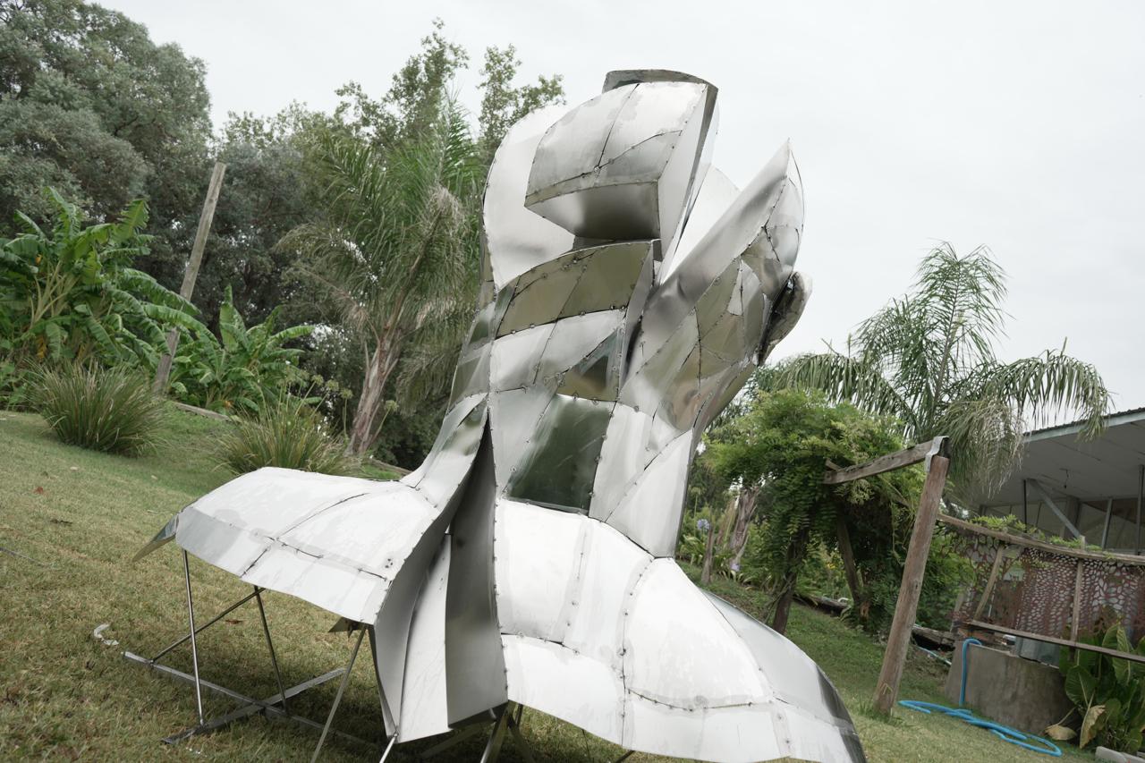 Escultura Homenaje a LUCA PRODAN | Sol Satori