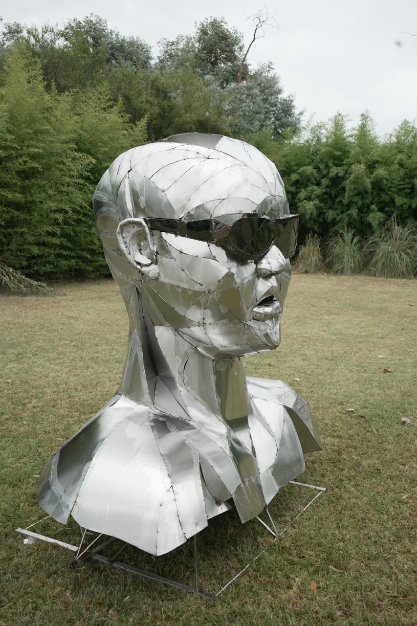 Escultura Homenaje a LUCA PRODAN | Sol Satori