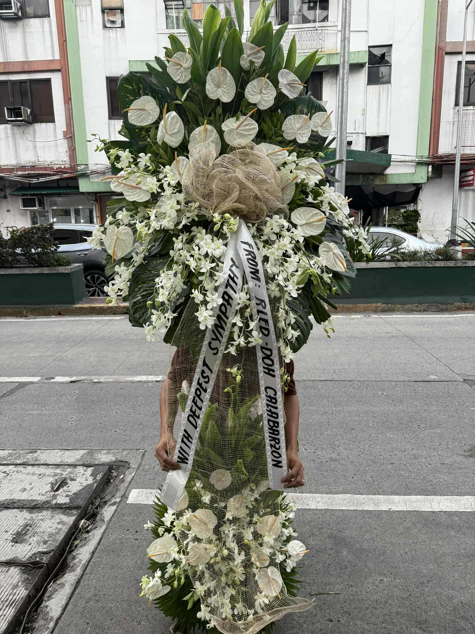 A deepest Feelings! Sympathy floral wreath