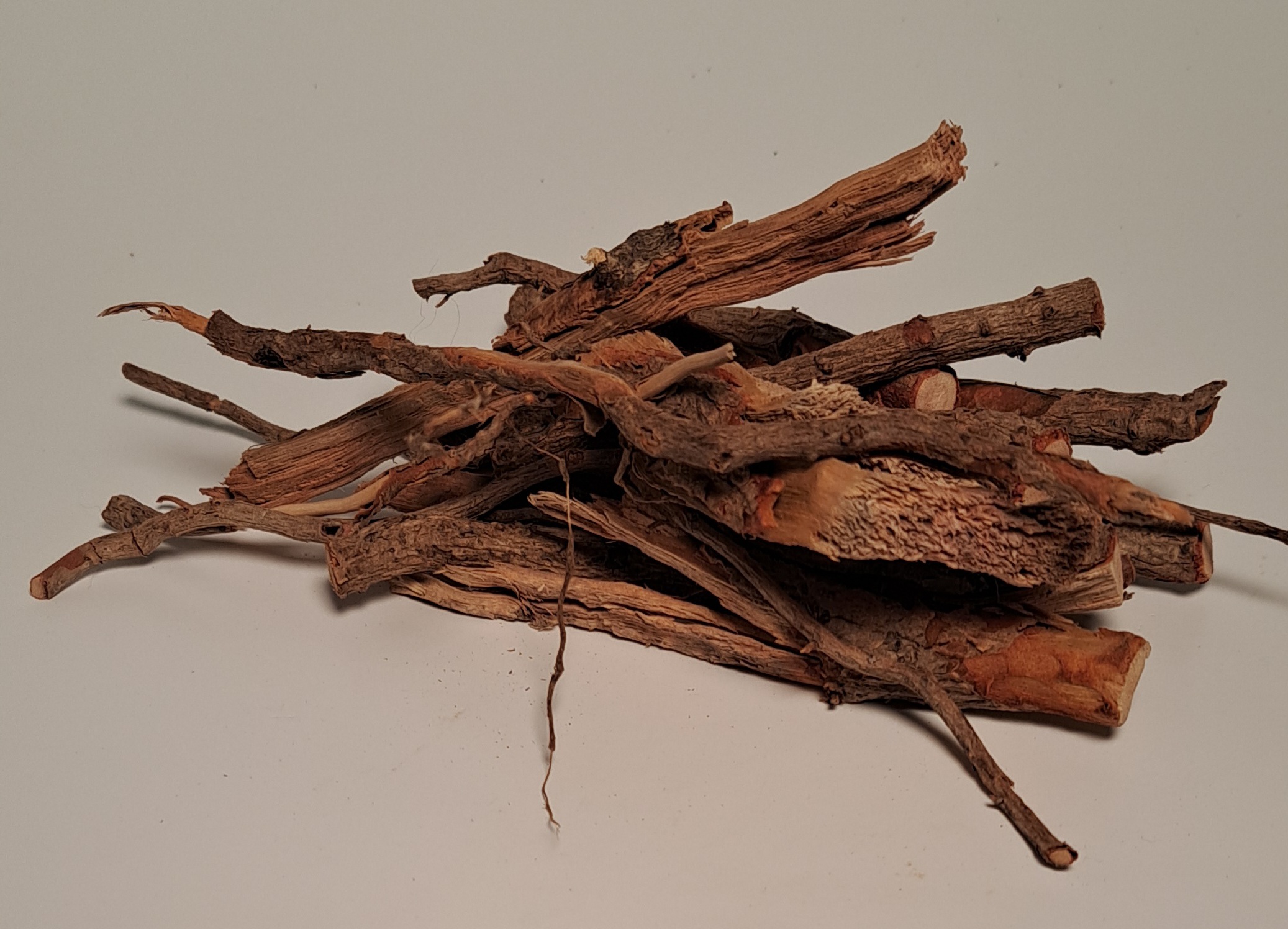 Sassafras Root Pieces 