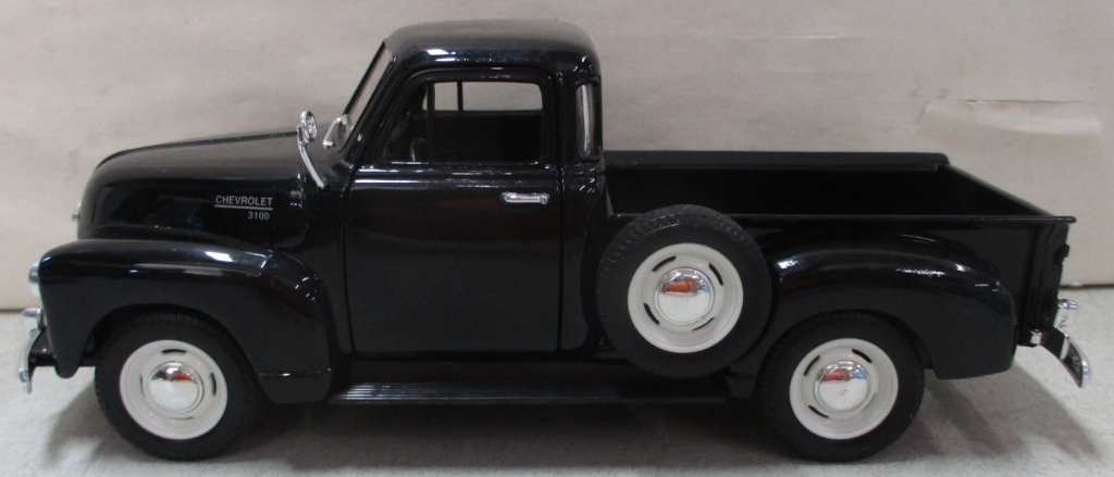 Diecast 1953 Chevy Pickup Truck Welly 1/24 New