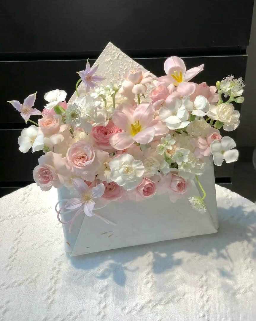 Hộp Hoa Thư – Dịu Êm & Tinh Tế