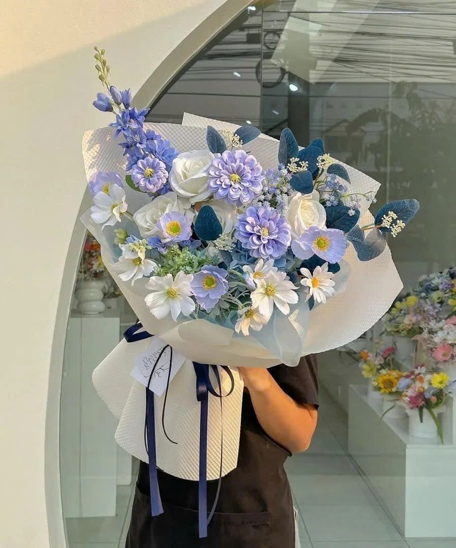 Cúc lam & hồng trắng