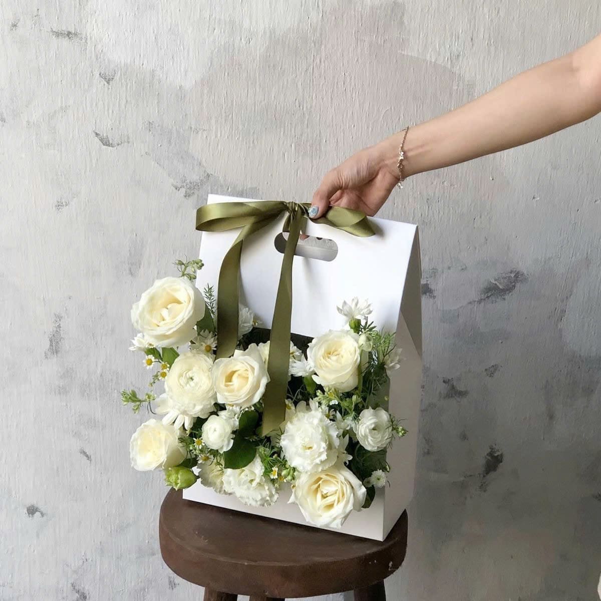 Hộp hoa tinh khôi