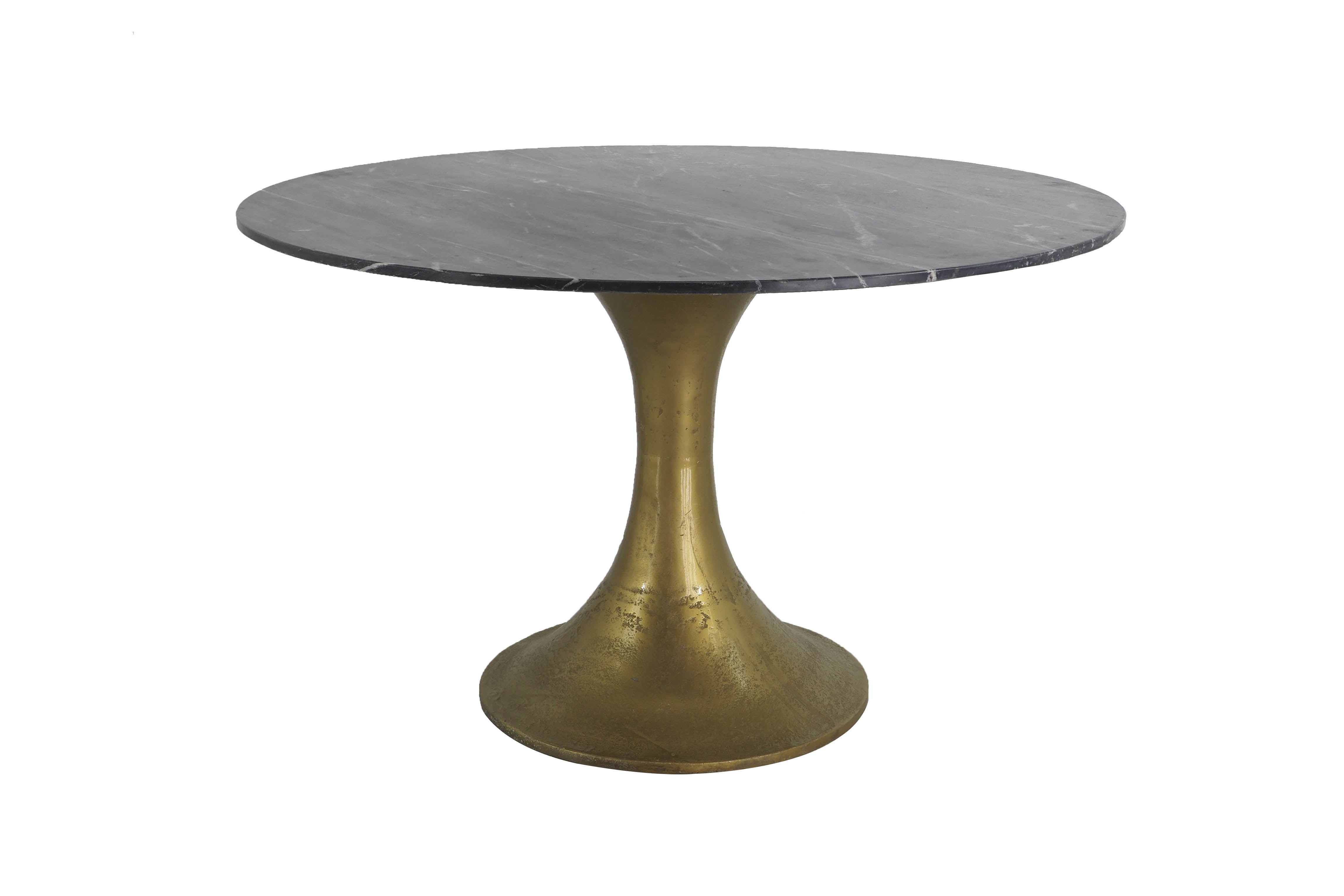VENTUS DINING TABLE