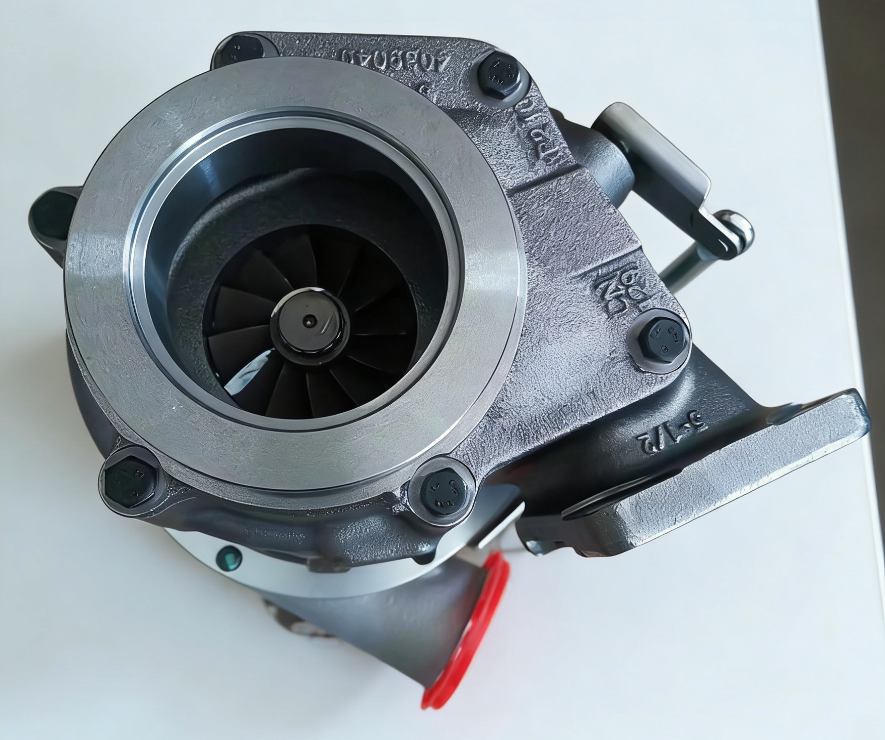 SINOTRUK HOWO Diesel Engine Spare Parts Turbocharger VG1034110341