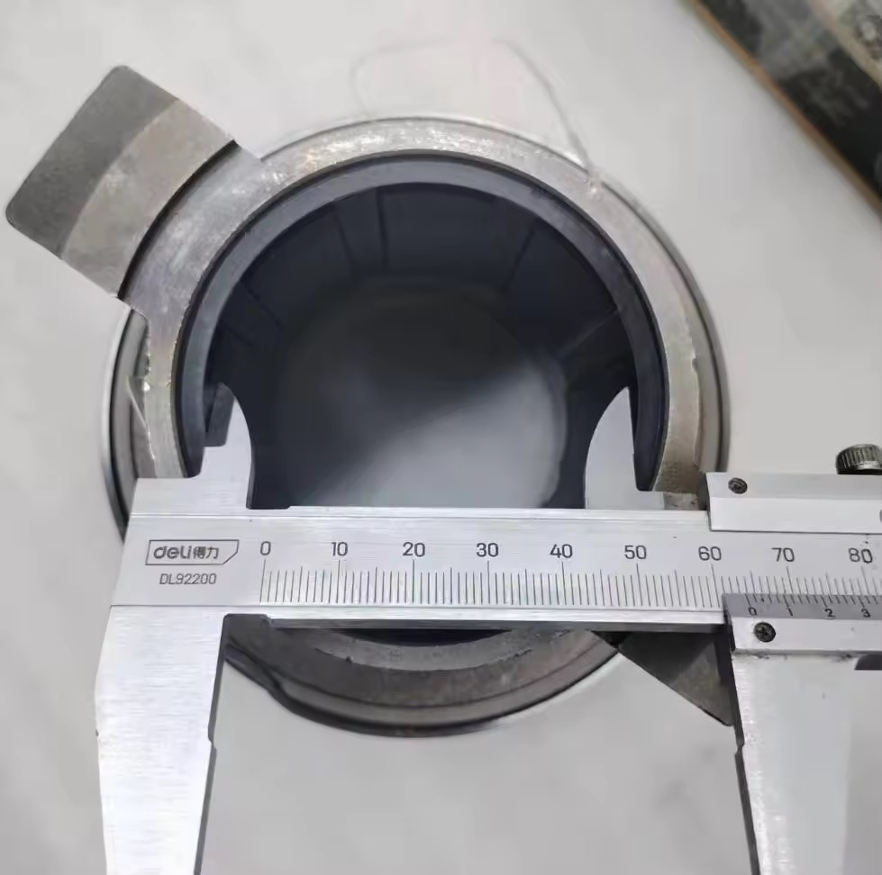 Shacman Original Truck Parts Clutch Release Bearing DZ9114160035